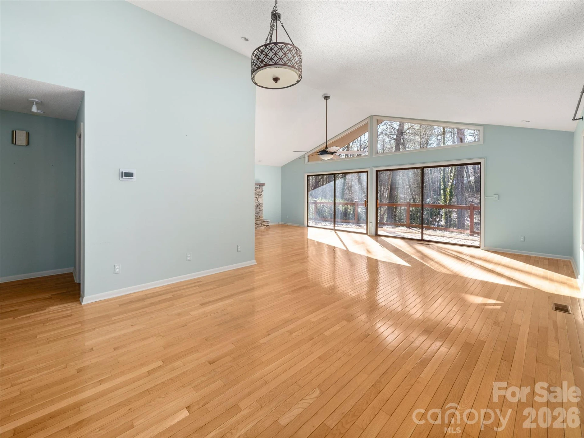 138 Woodhaven Drive - Photo 4