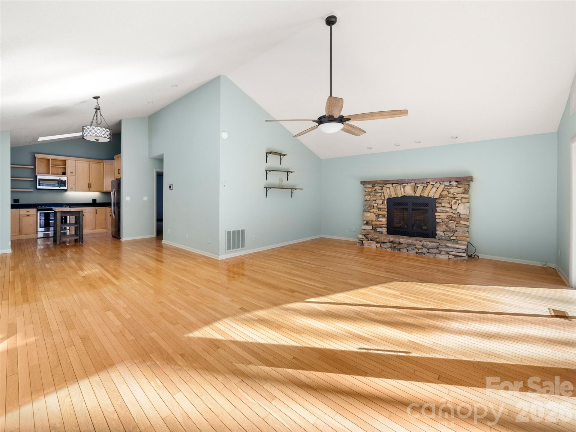 138 Woodhaven Drive - Photo 7