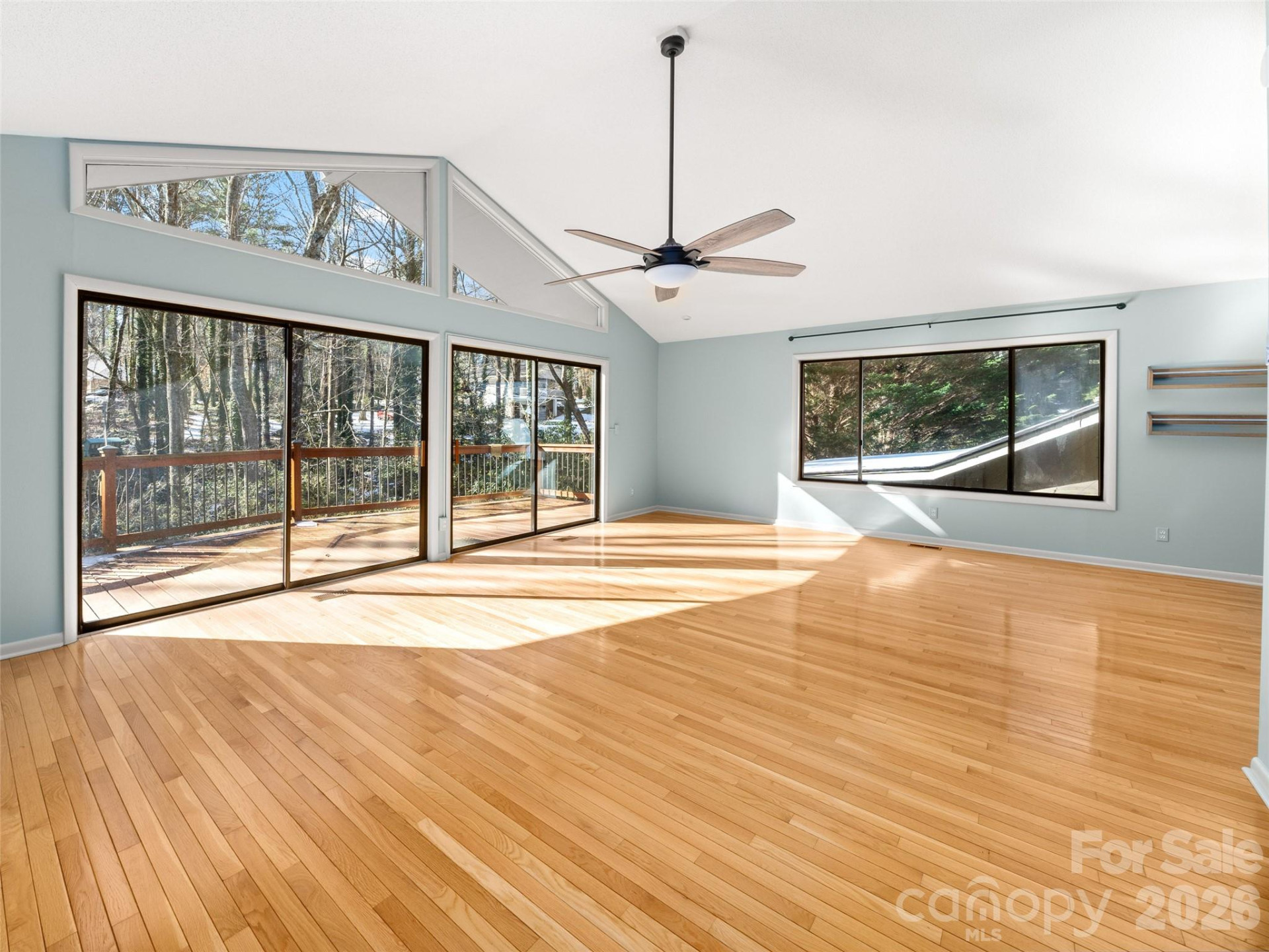 138 Woodhaven Drive - Photo 8