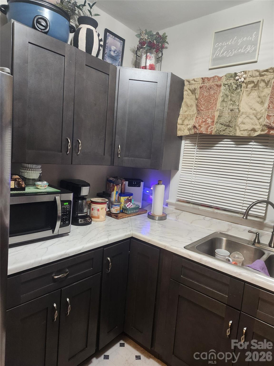 110 Price Street - Photo 17