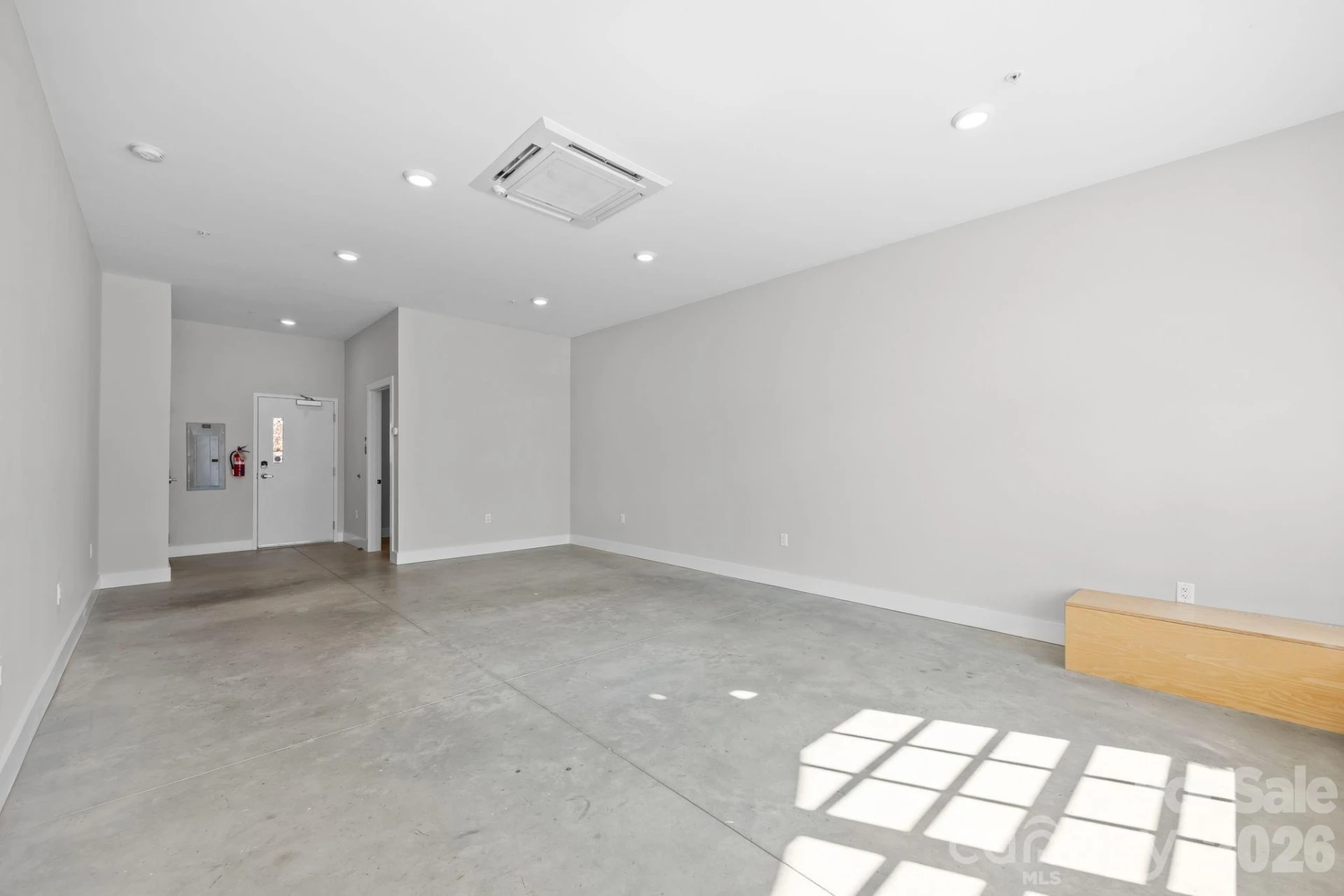 315 Haywood Road - Photo 14