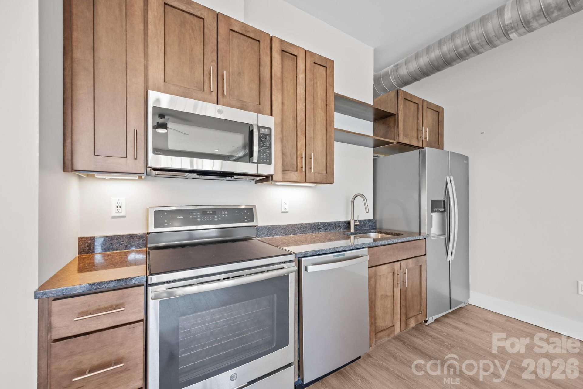 315 Haywood Road - Photo 24