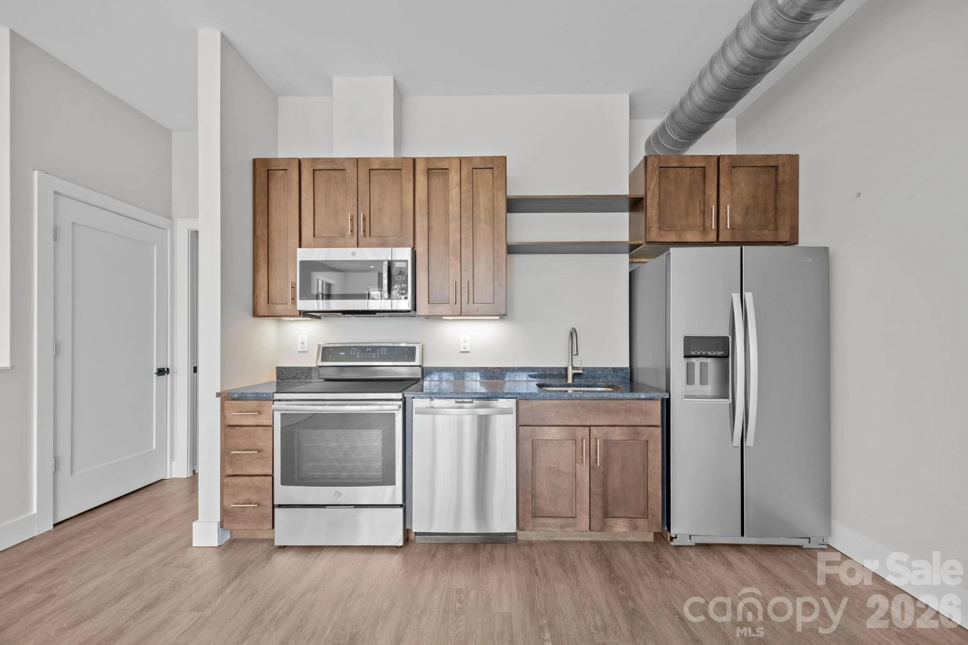 315 Haywood Road - Photo 25