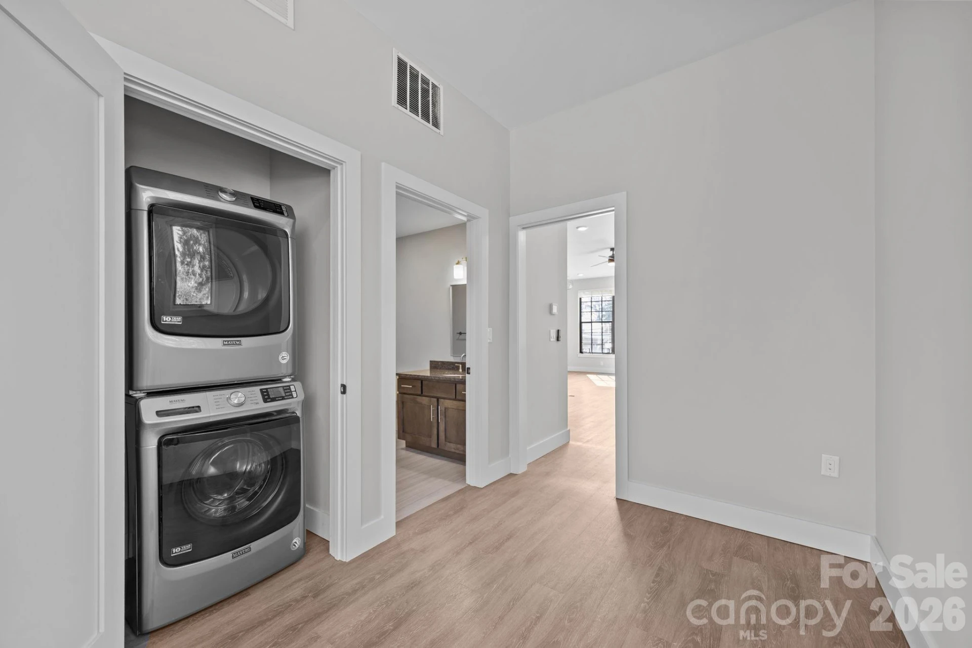 315 Haywood Road - Photo 27