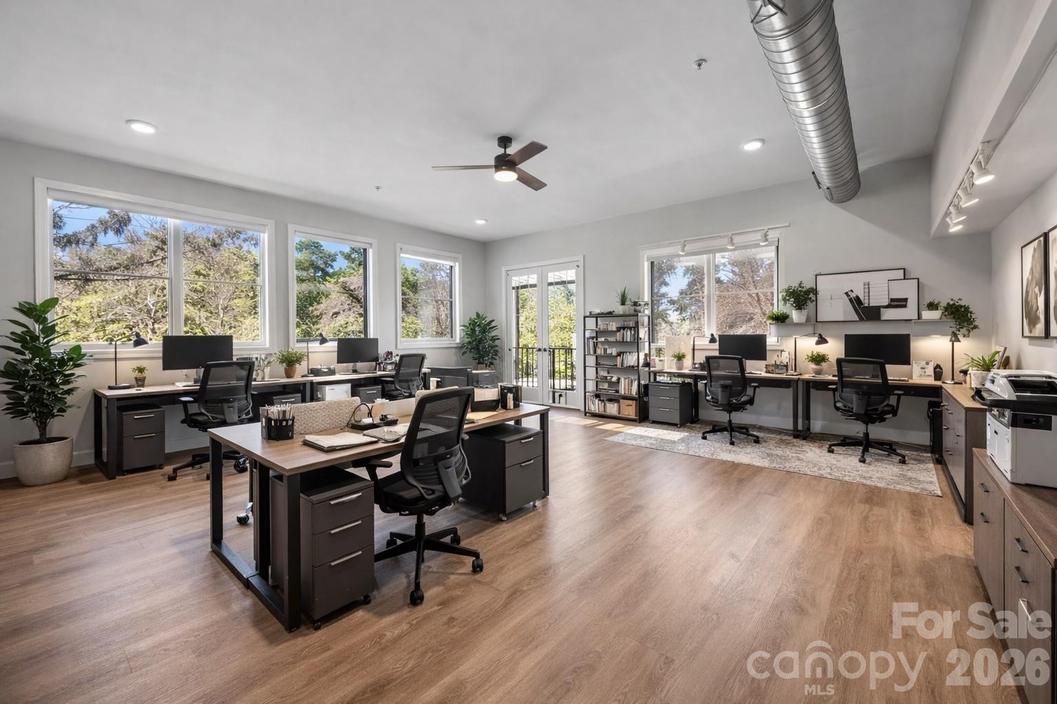 315 Haywood Road - Photo 33