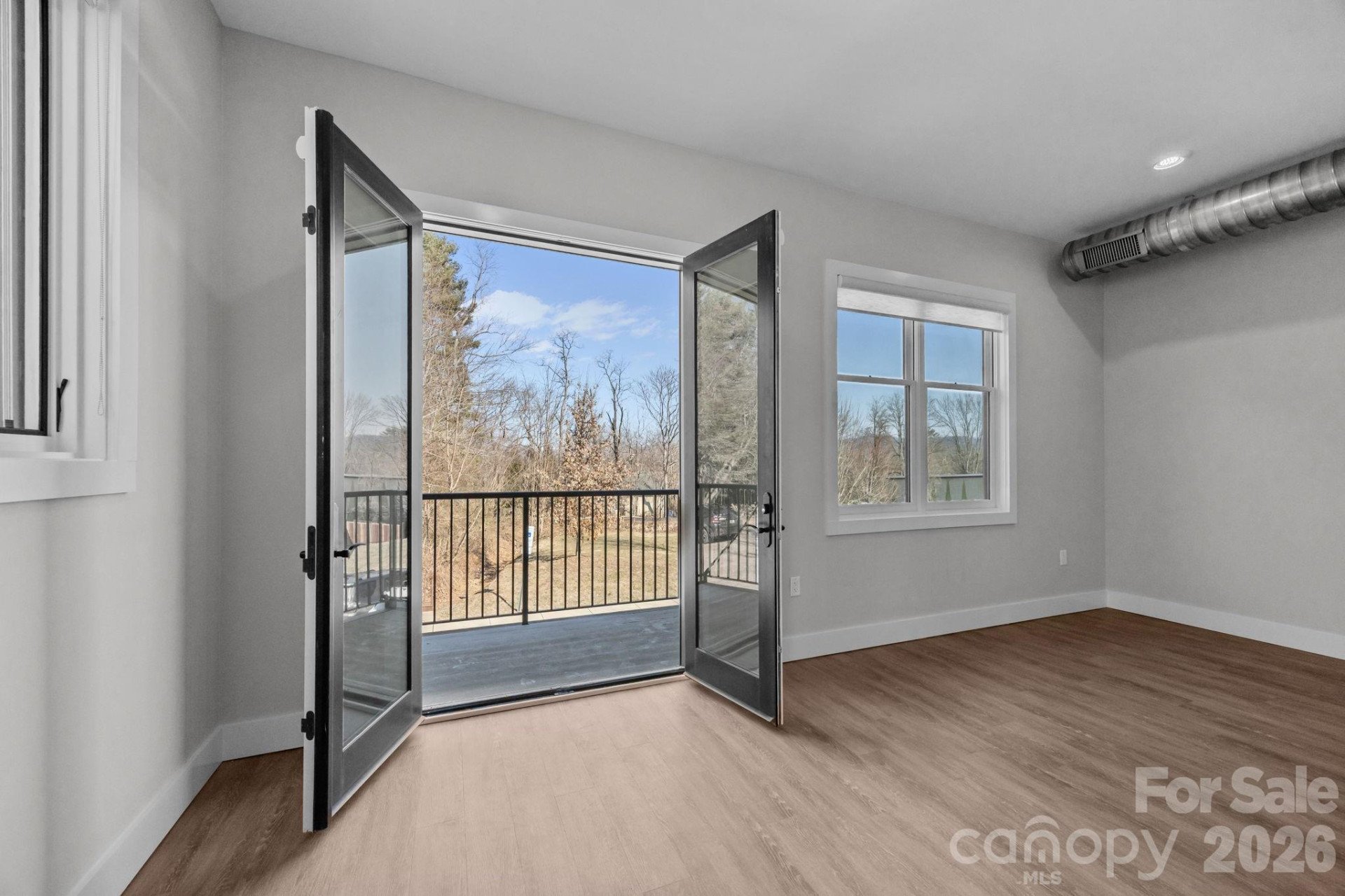 315 Haywood Road - Photo 34