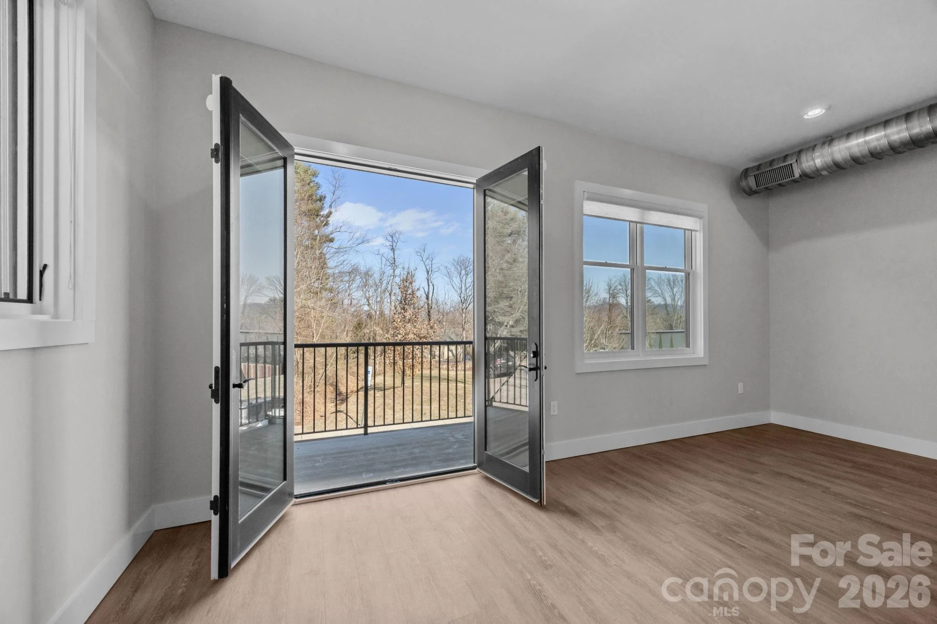 315 Haywood Road - Photo 34