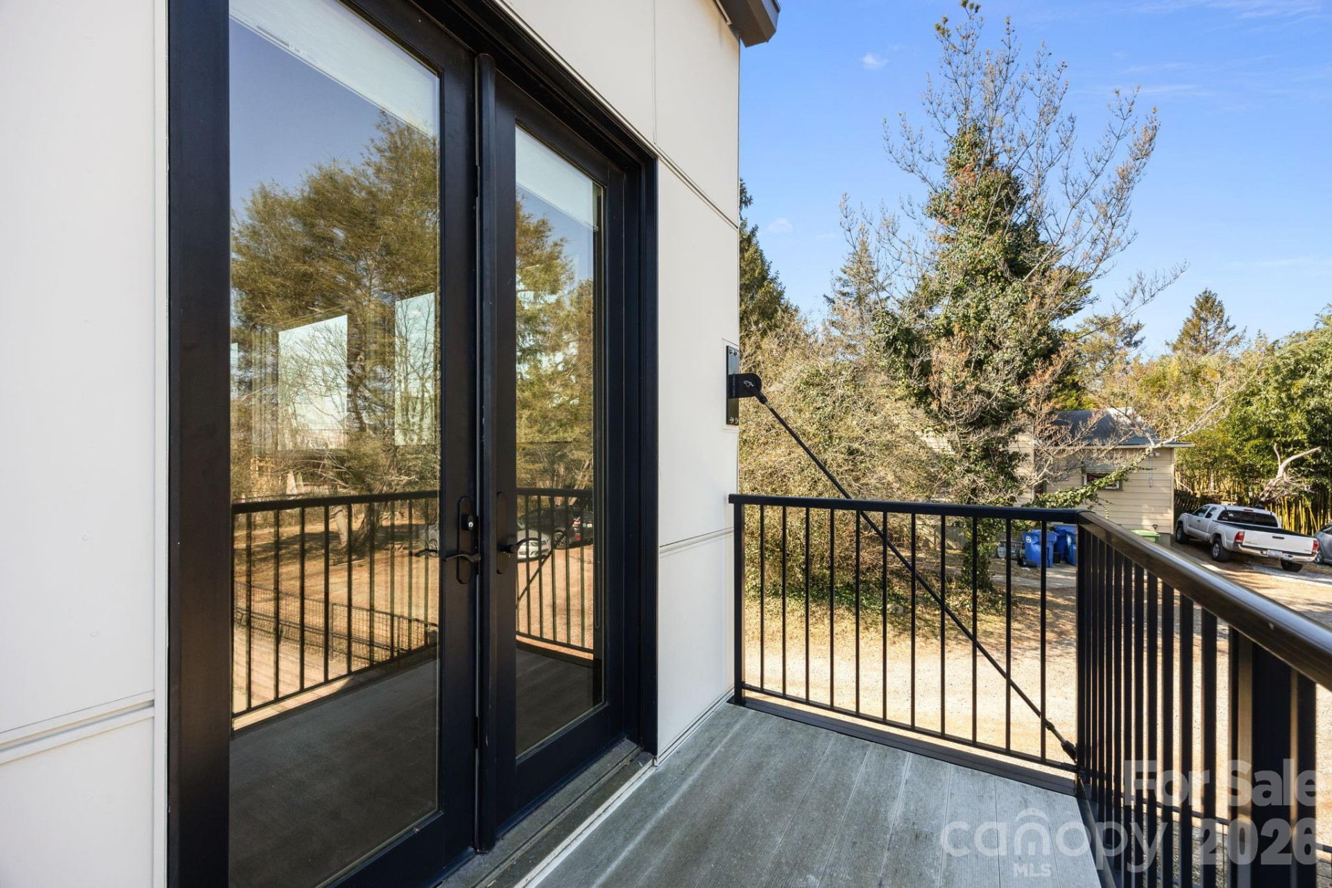 315 Haywood Road - Photo 35