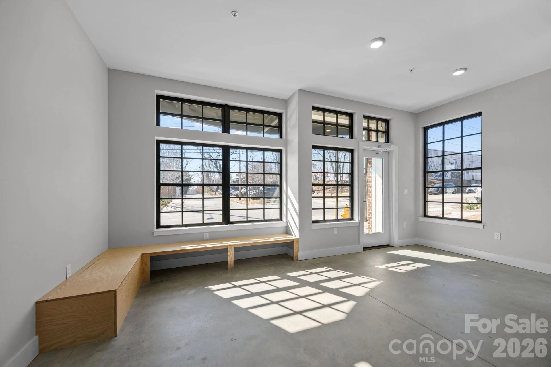 315 Haywood Road - Photo 7