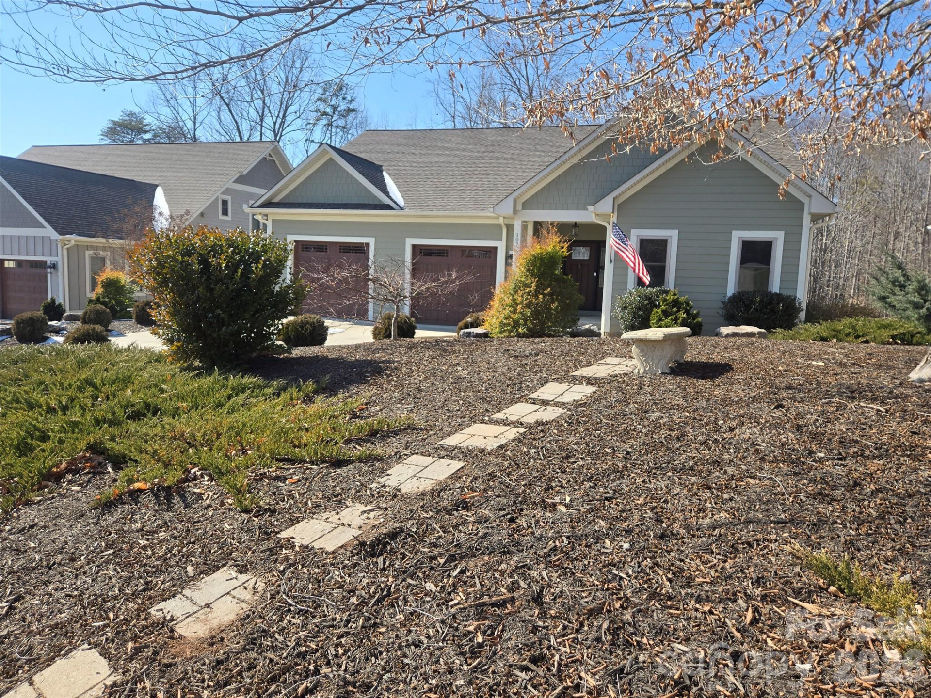 107 Beechmont Drive - Photo 2