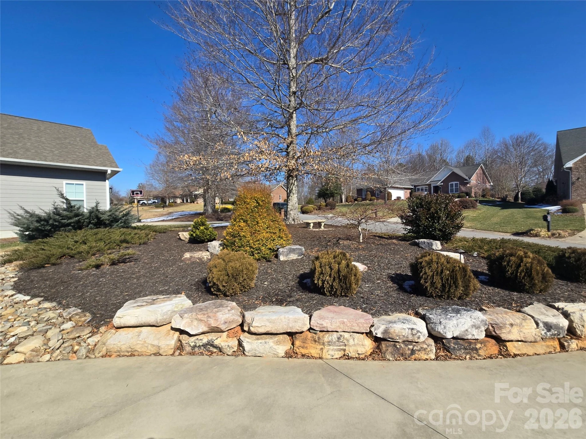 107 Beechmont Drive - Photo 4