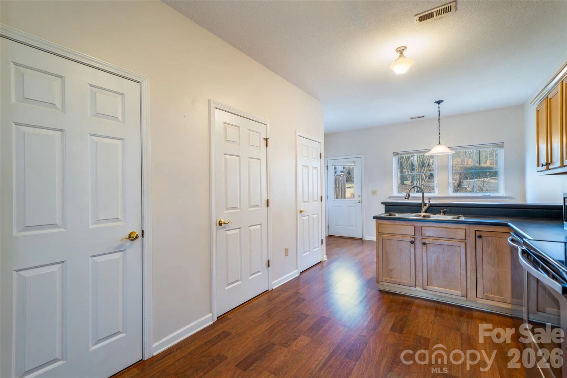 3 Penley Avenue #B - Photo 8