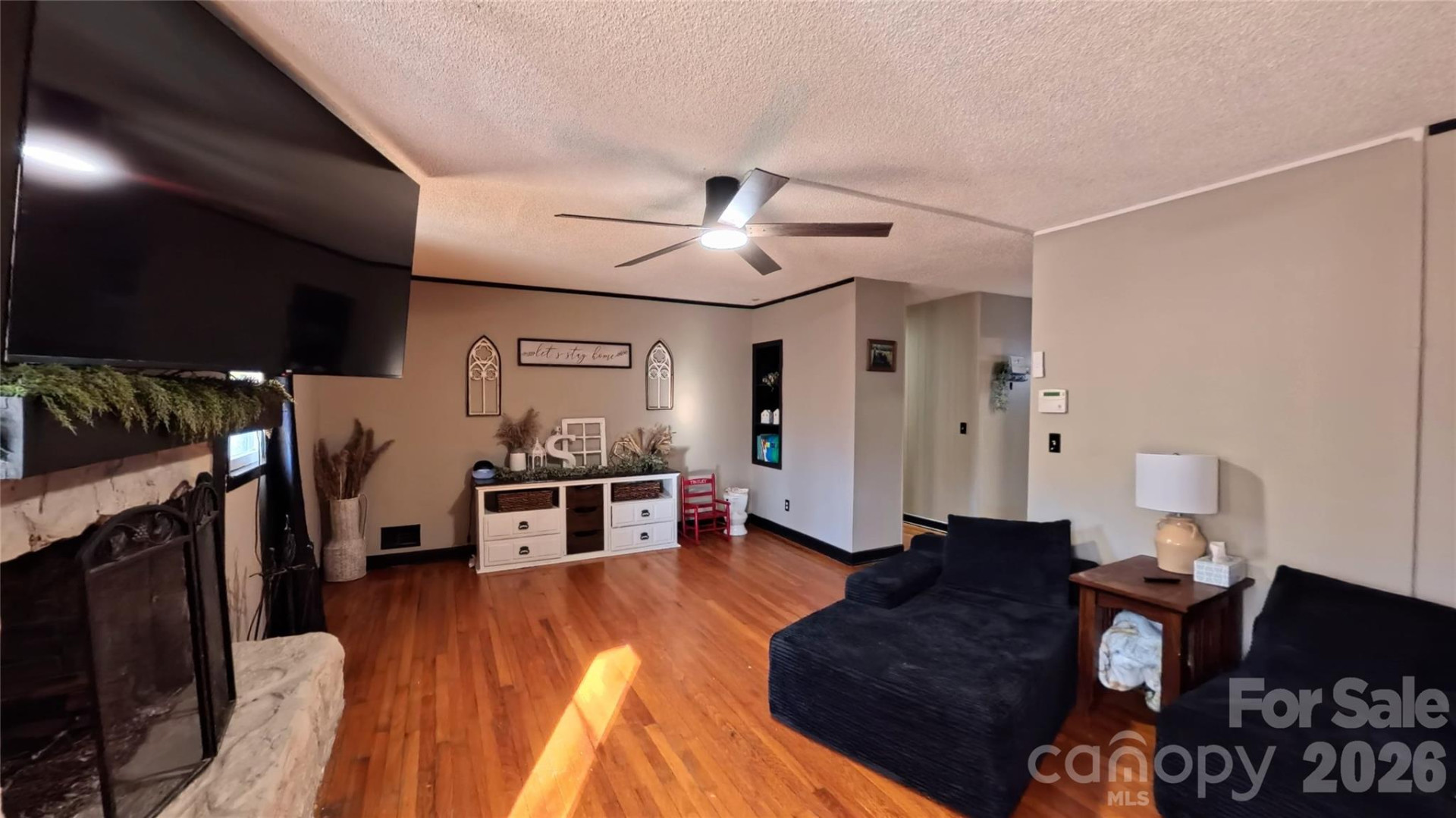 220 Miller Street - Photo 11