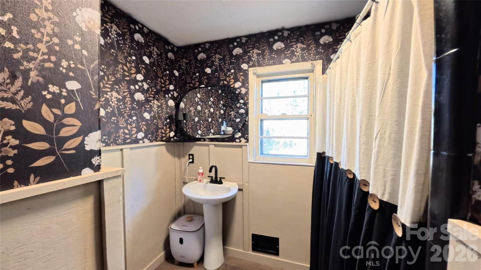 220 Miller Street - Photo 15