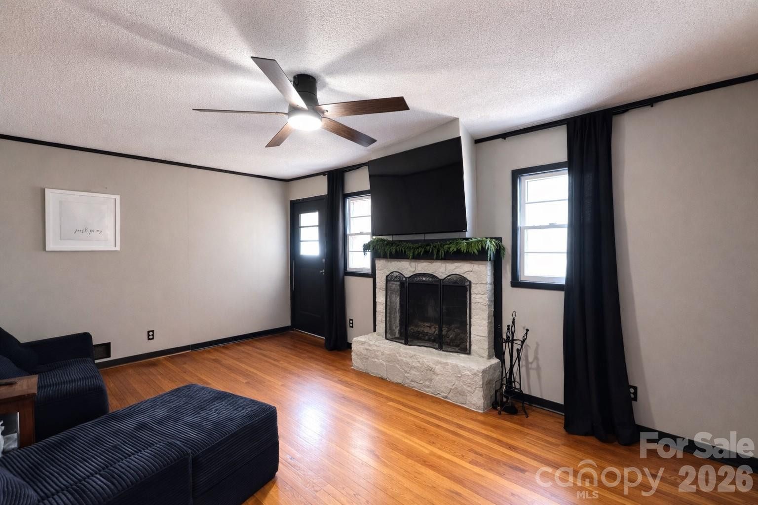 220 Miller Street - Photo 9