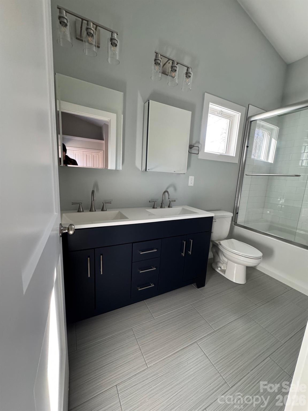 65 Moore Avenue - Photo 9
