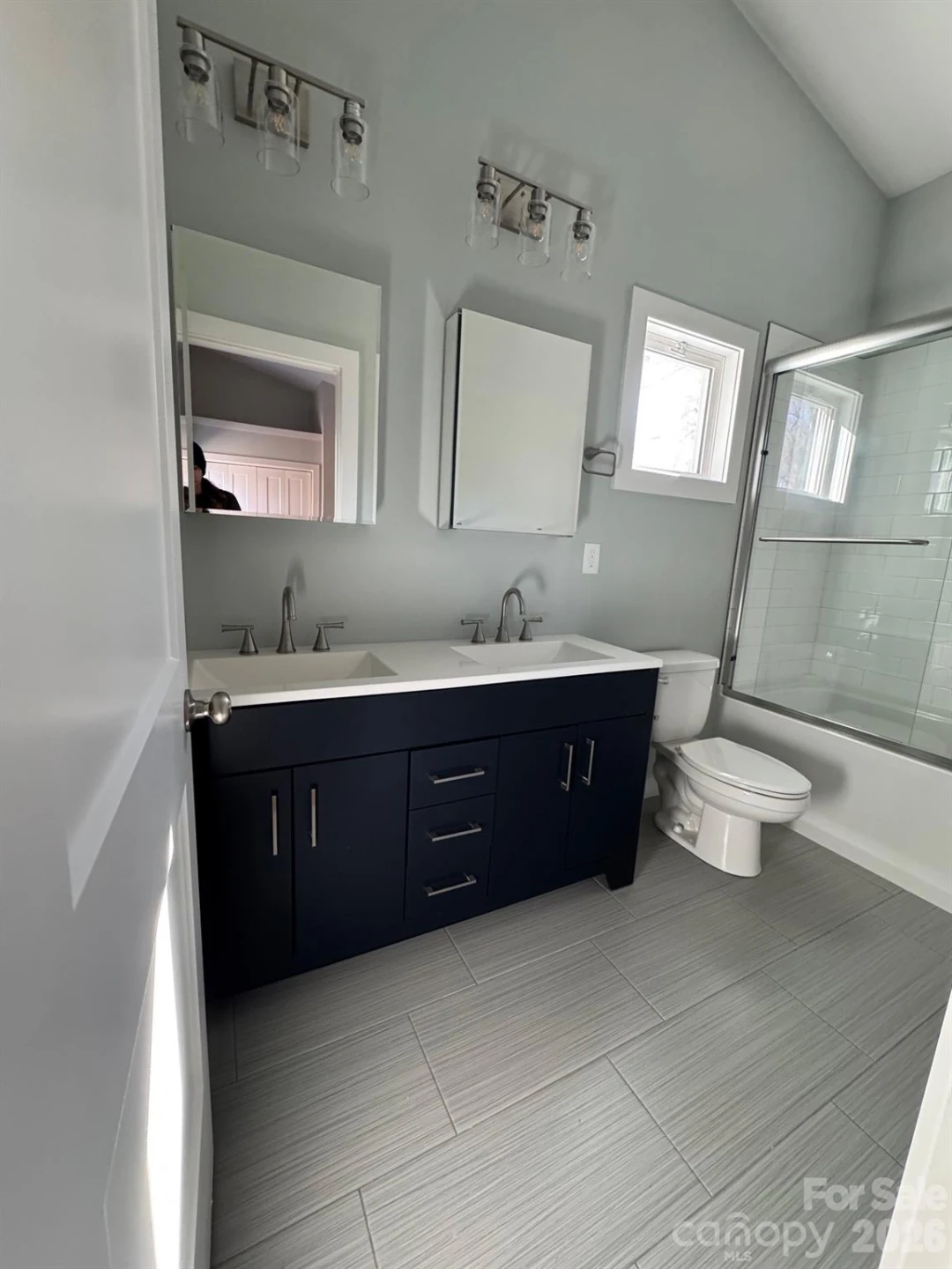65 Moore Avenue - Photo 9