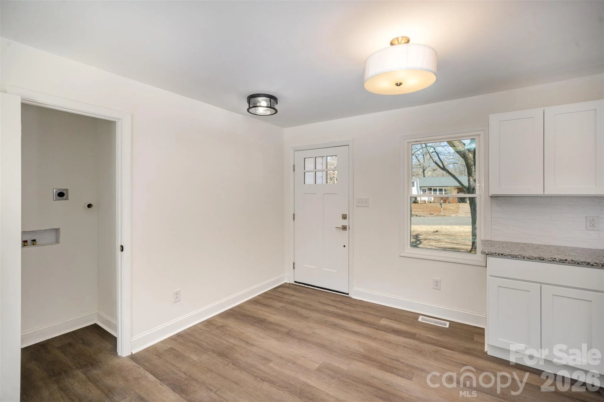523 Hickory Nut Lane - Photo 4