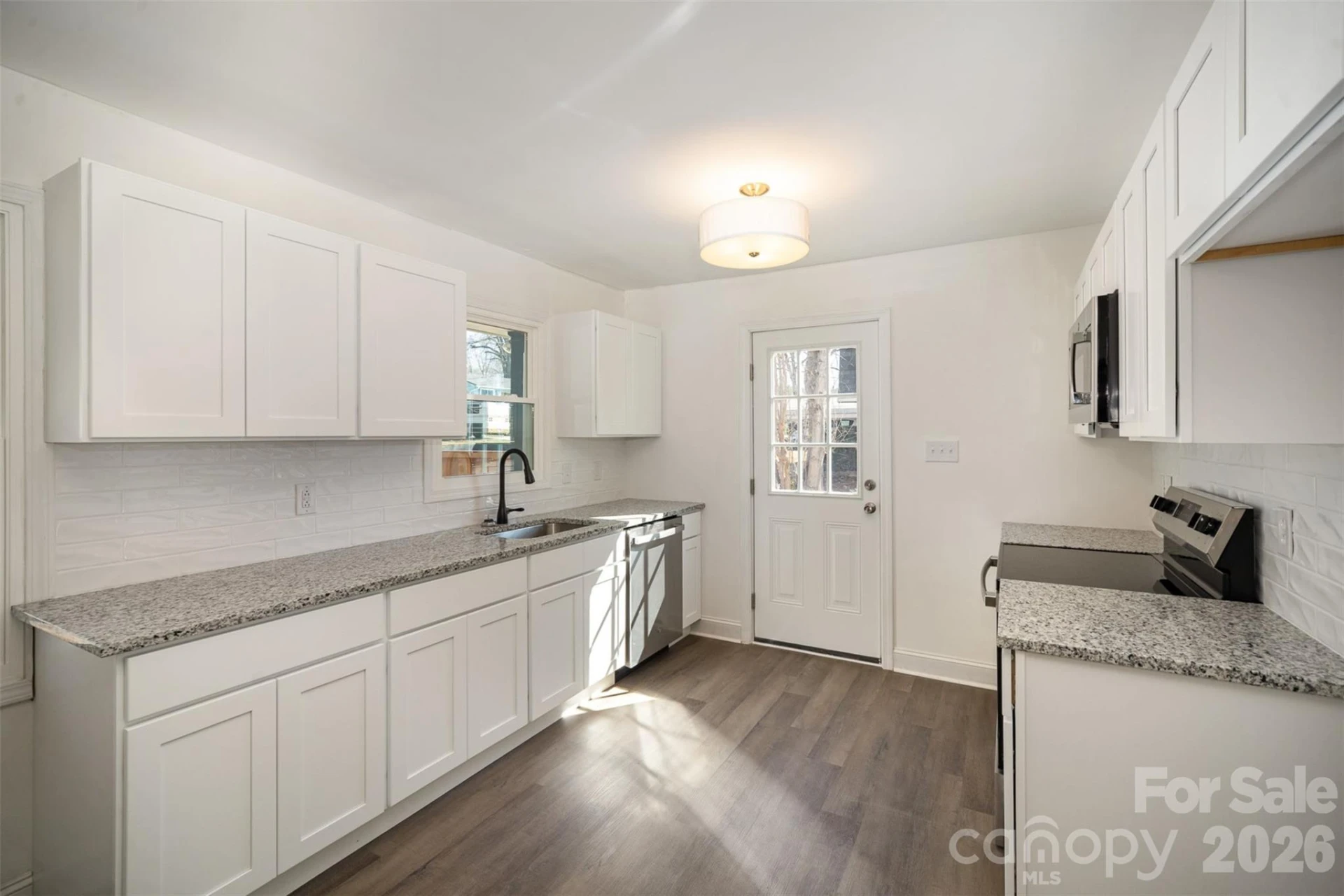 523 Hickory Nut Lane - Photo 9