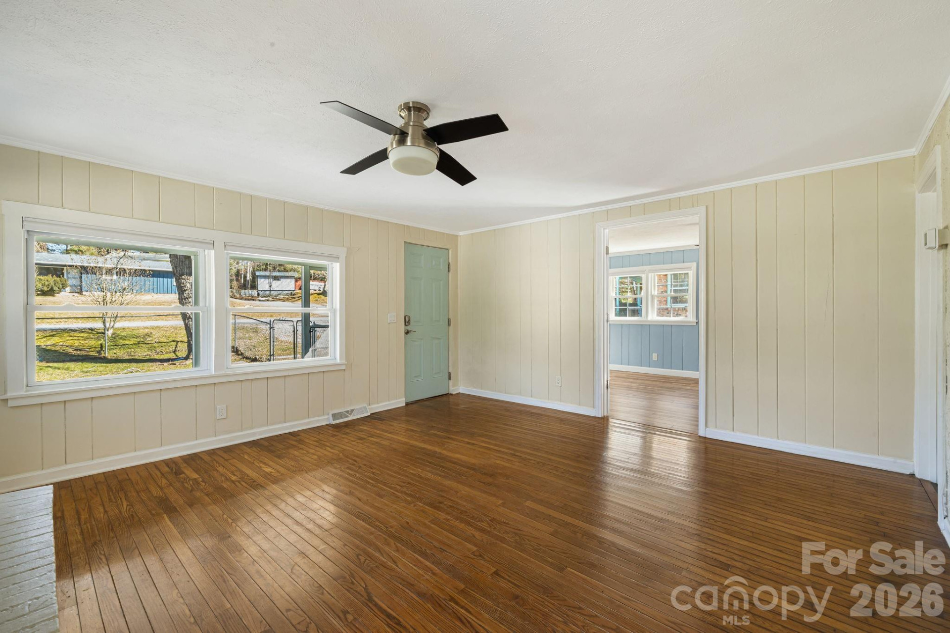 1015 Mountain View Street - Photo 11
