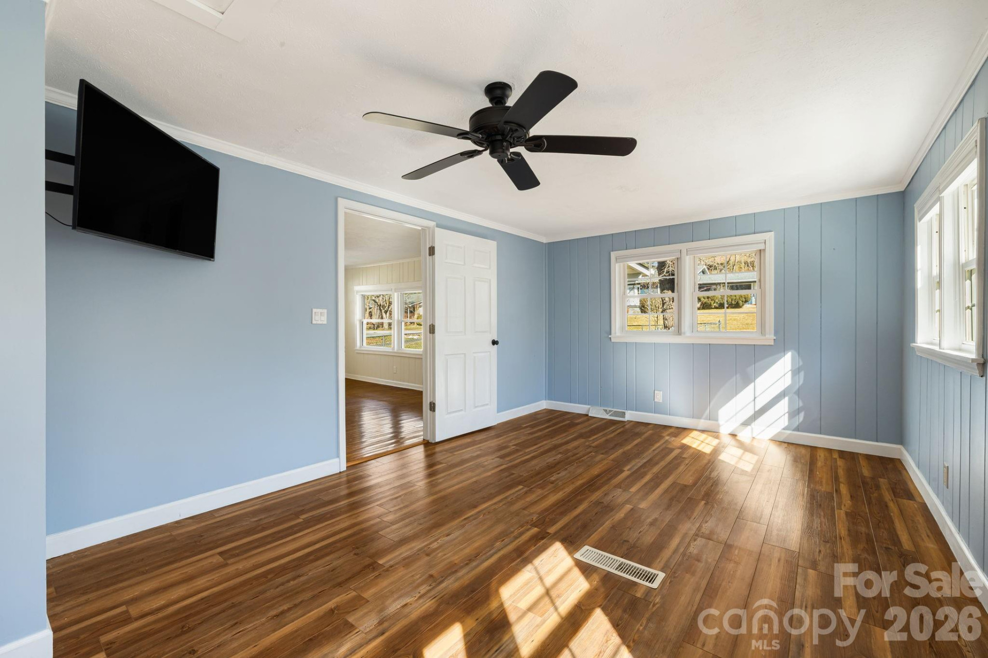 1015 Mountain View Street - Photo 15