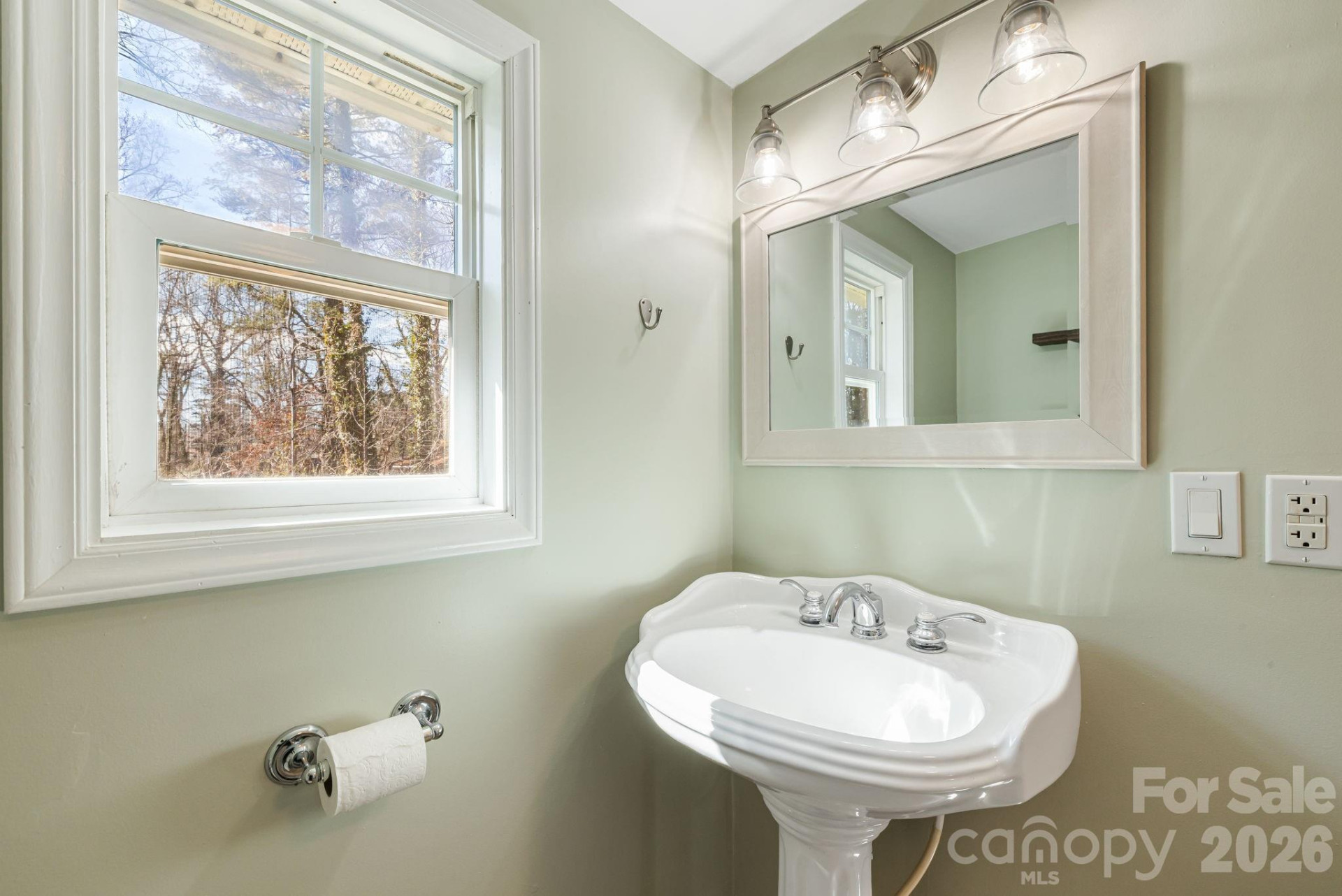 1015 Mountain View Street - Photo 32