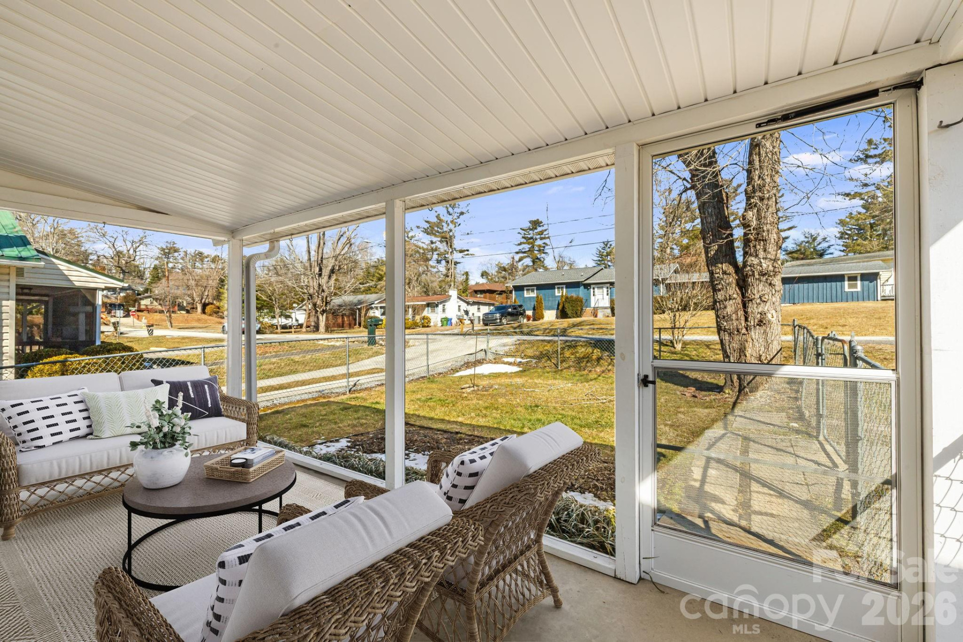 1015 Mountain View Street - Photo 6