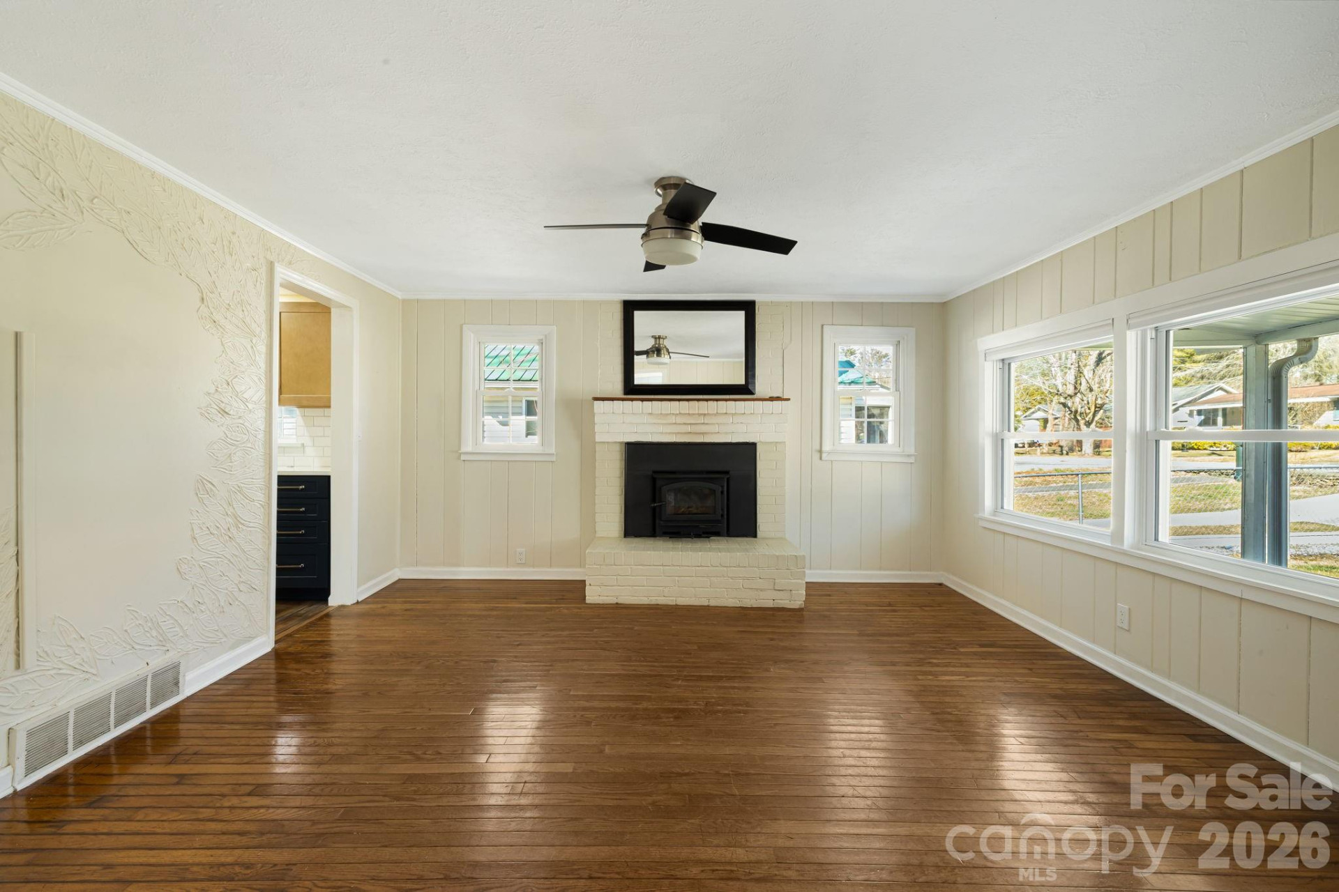 1015 Mountain View Street - Photo 8