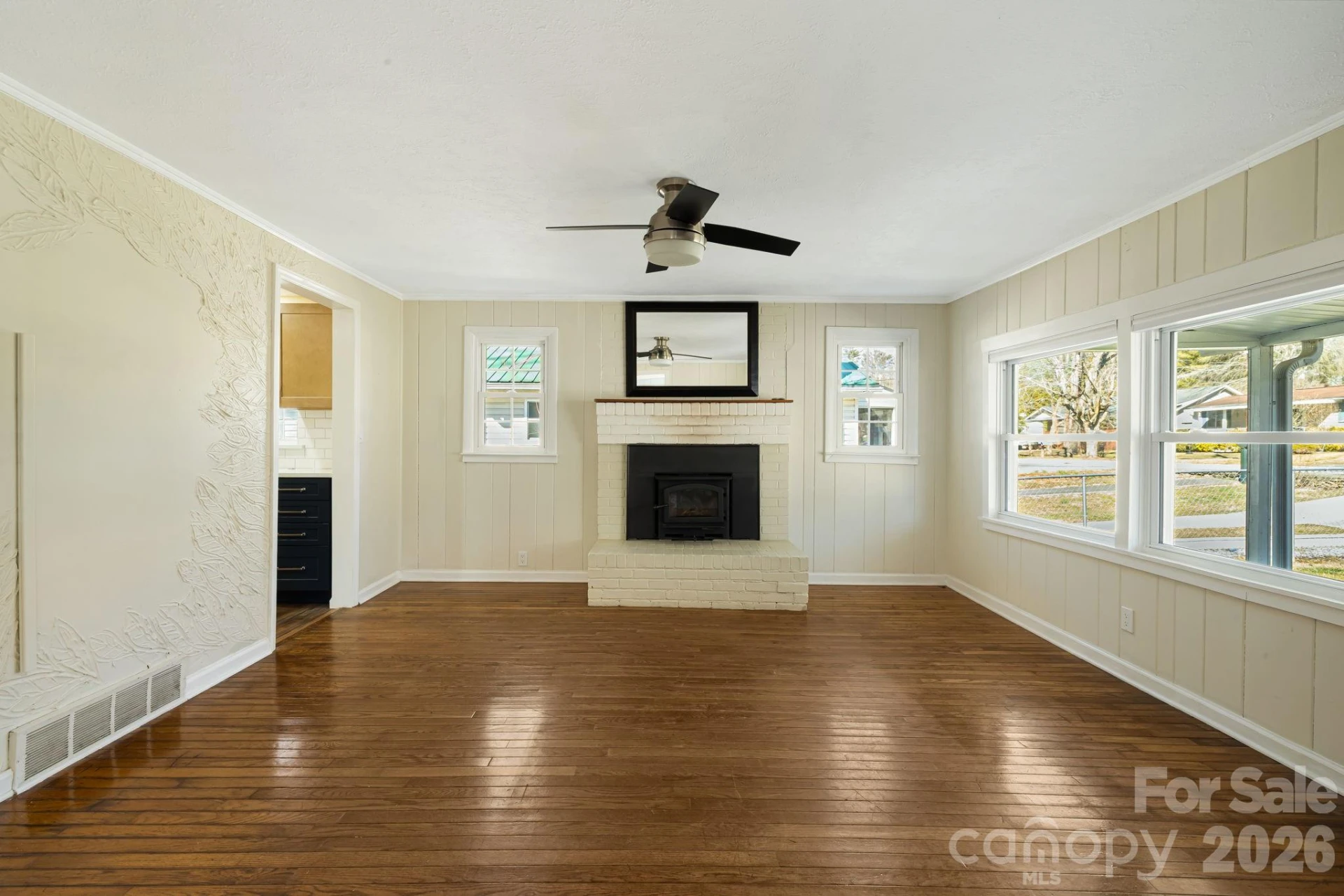 1015 Mountain View Street - Photo 8