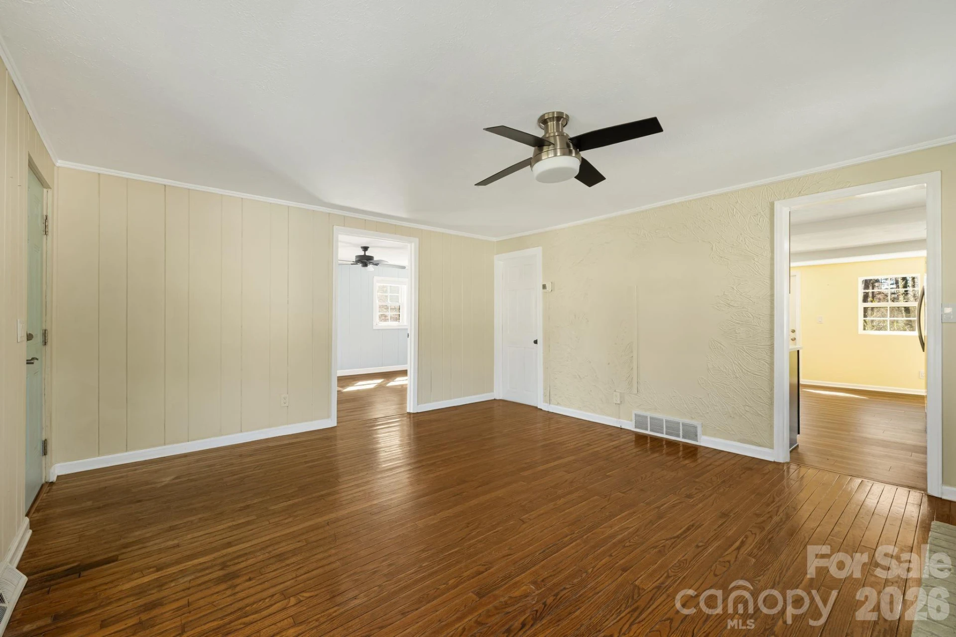 1015 Mountain View Street - Photo 10