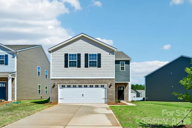 1011 Two Brothers Lane