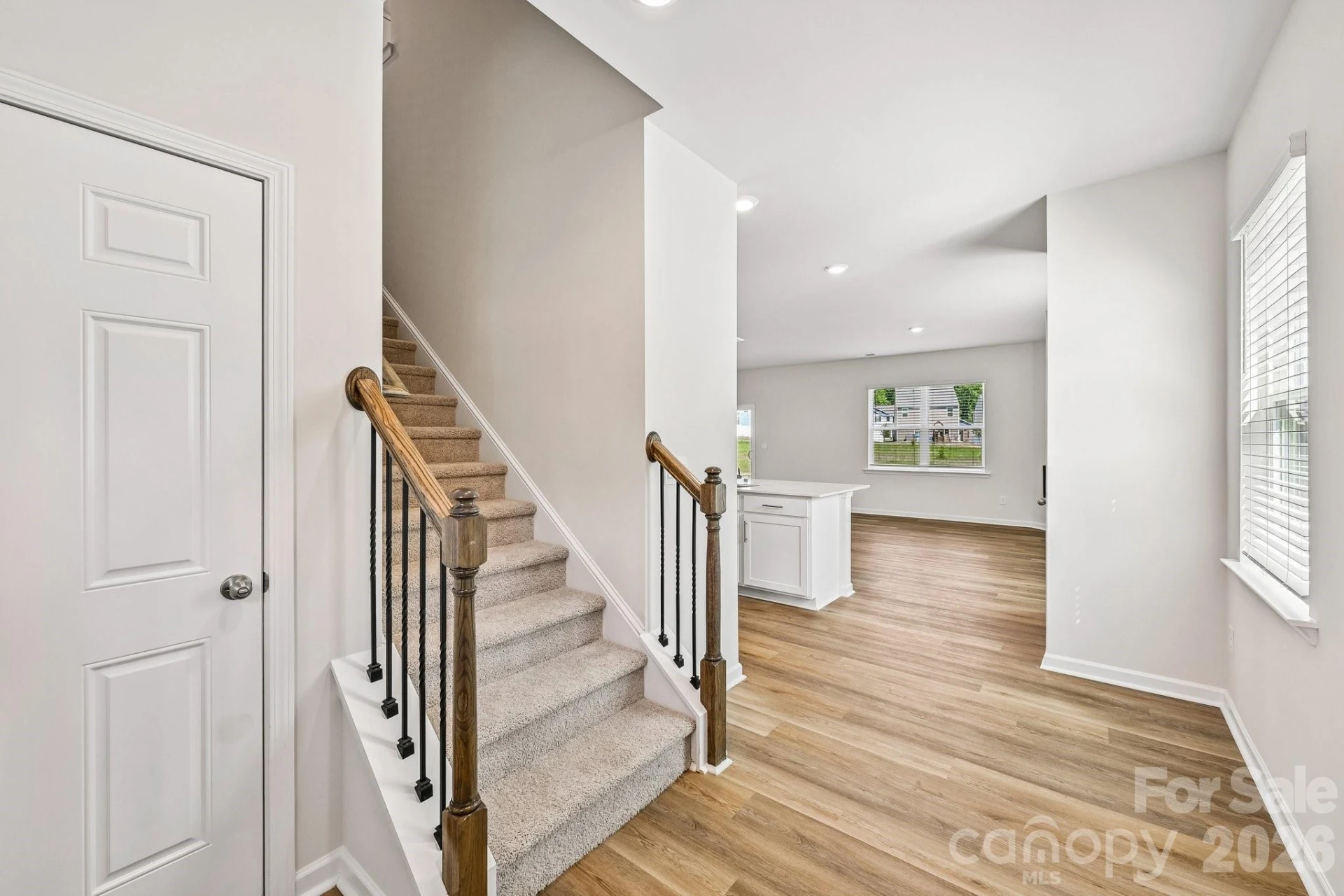 1011 Two Brothers Lane - Photo 3
