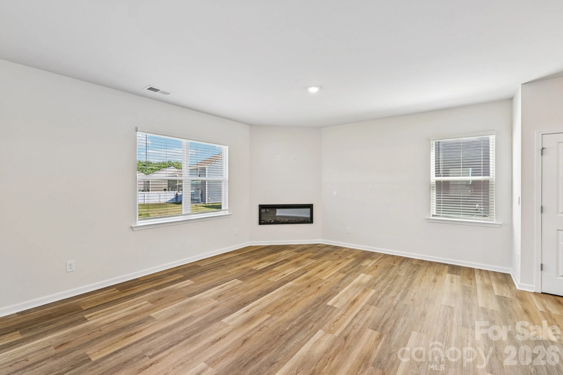 1011 Two Brothers Lane - Photo 4