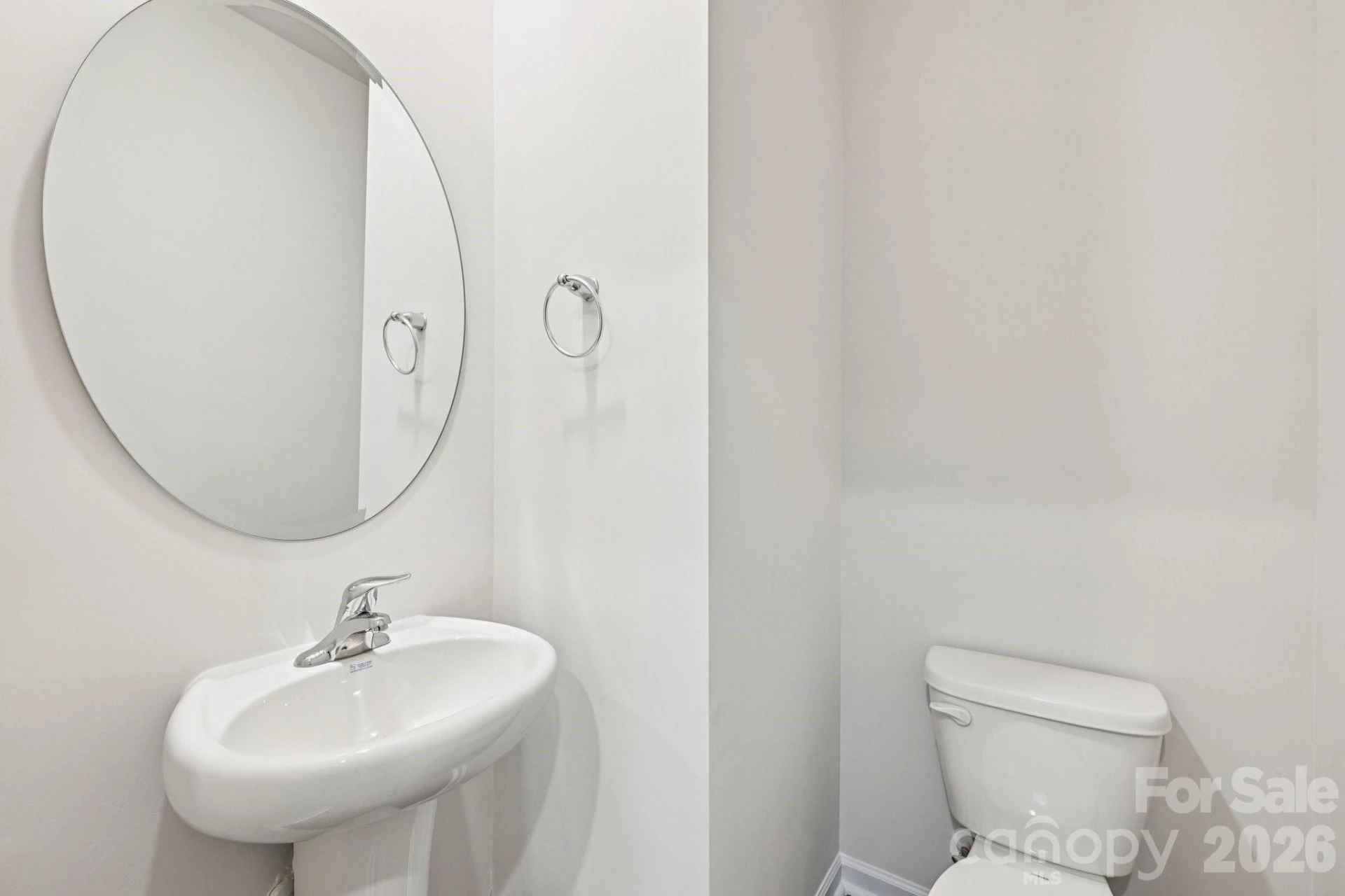 7648 Bainbridge Road - Photo 11