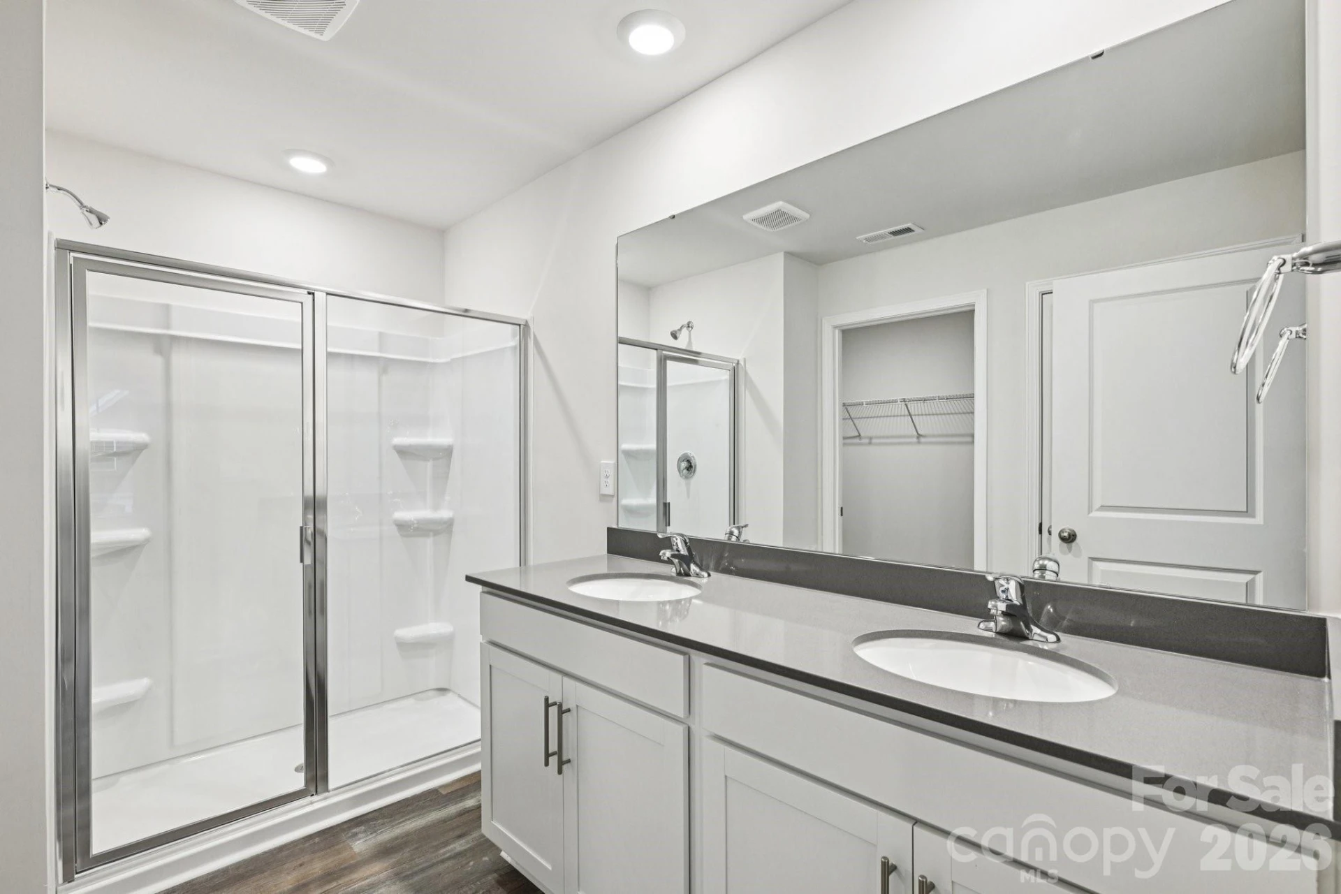 7648 Bainbridge Road - Photo 15