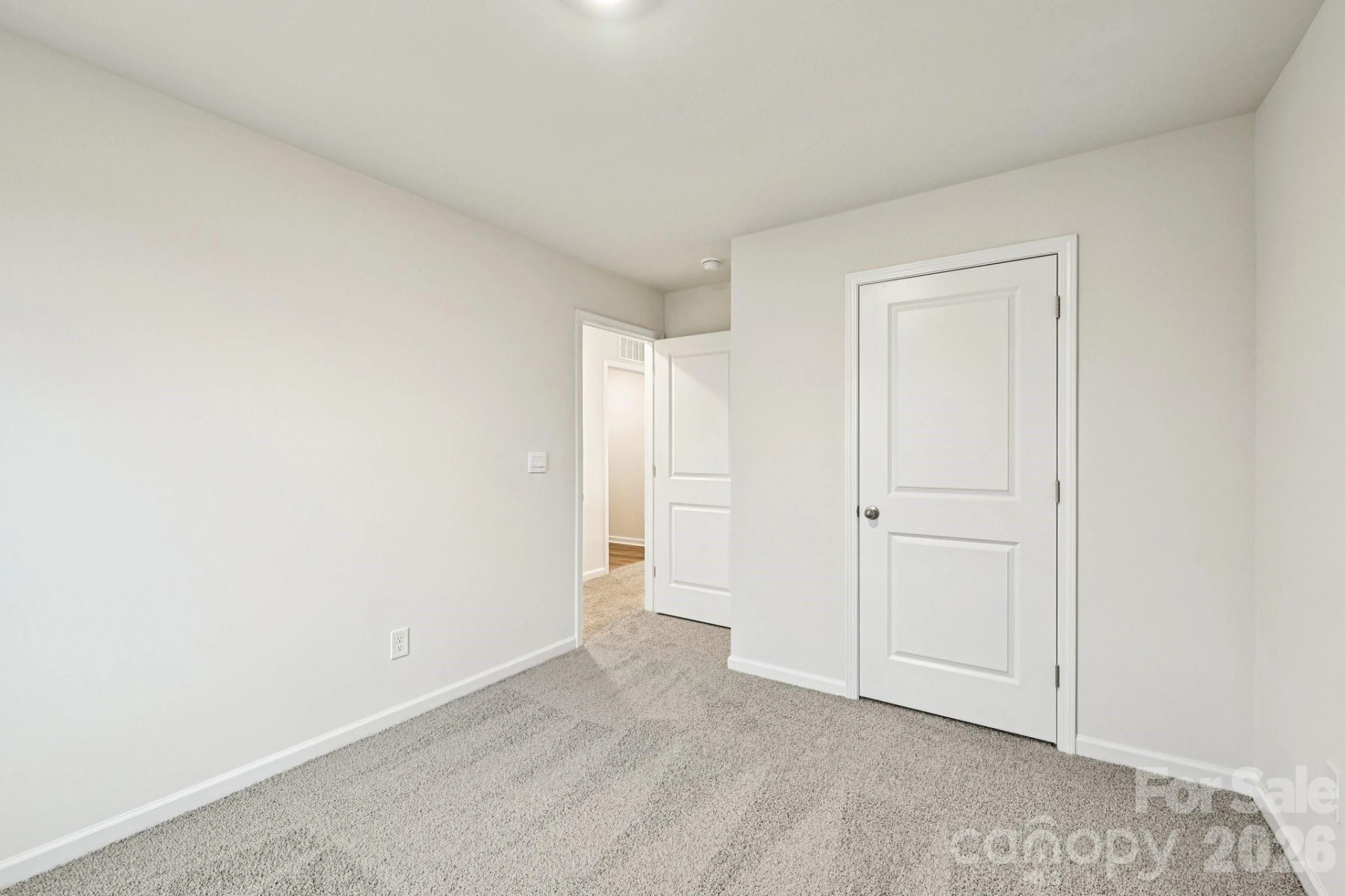 7648 Bainbridge Road - Photo 22