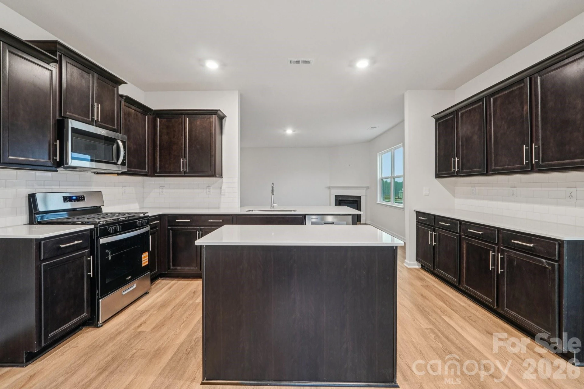 7636 Bainbridge Road - Photo 8