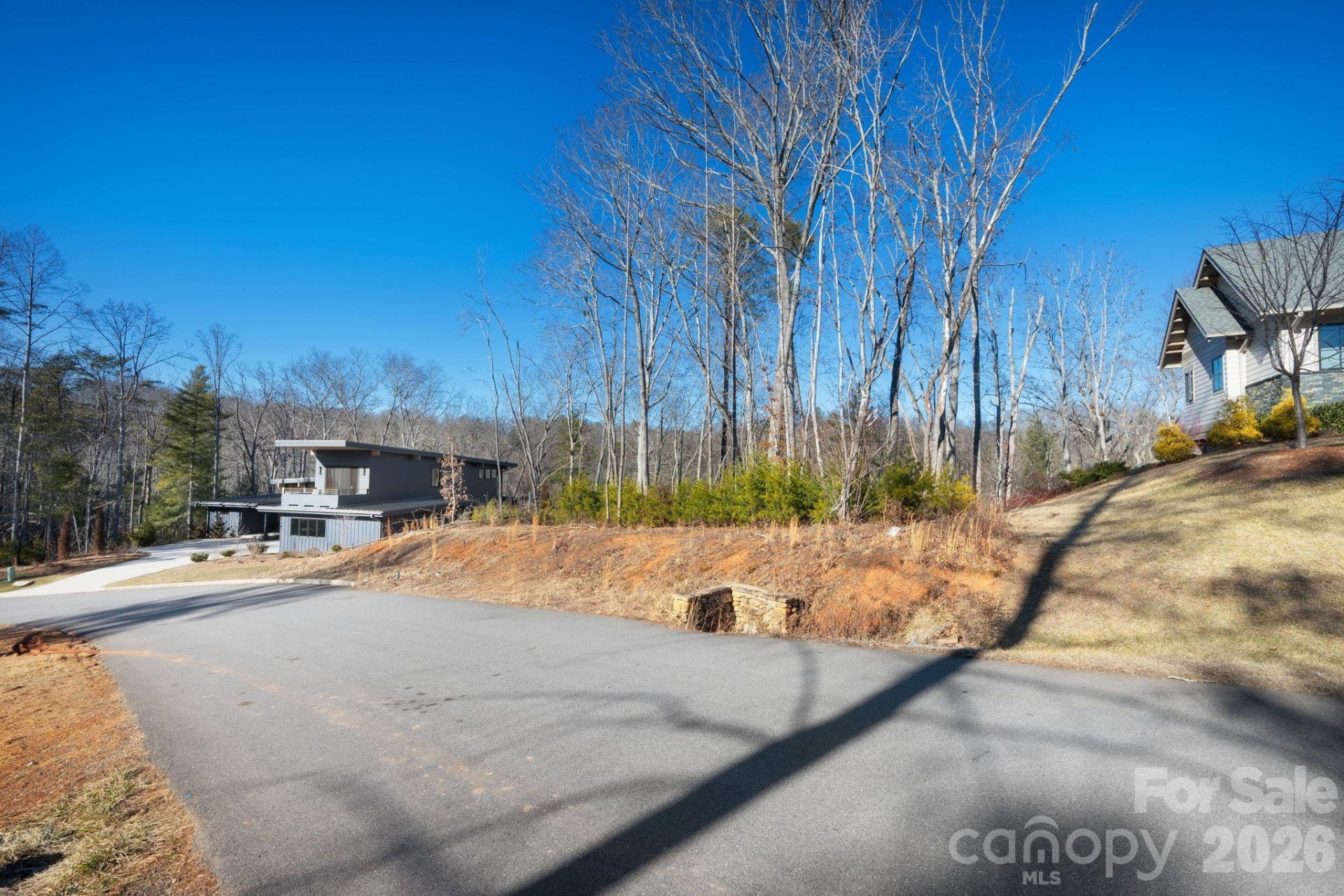 136 Riverbend Forest Drive #21 - Photo 2