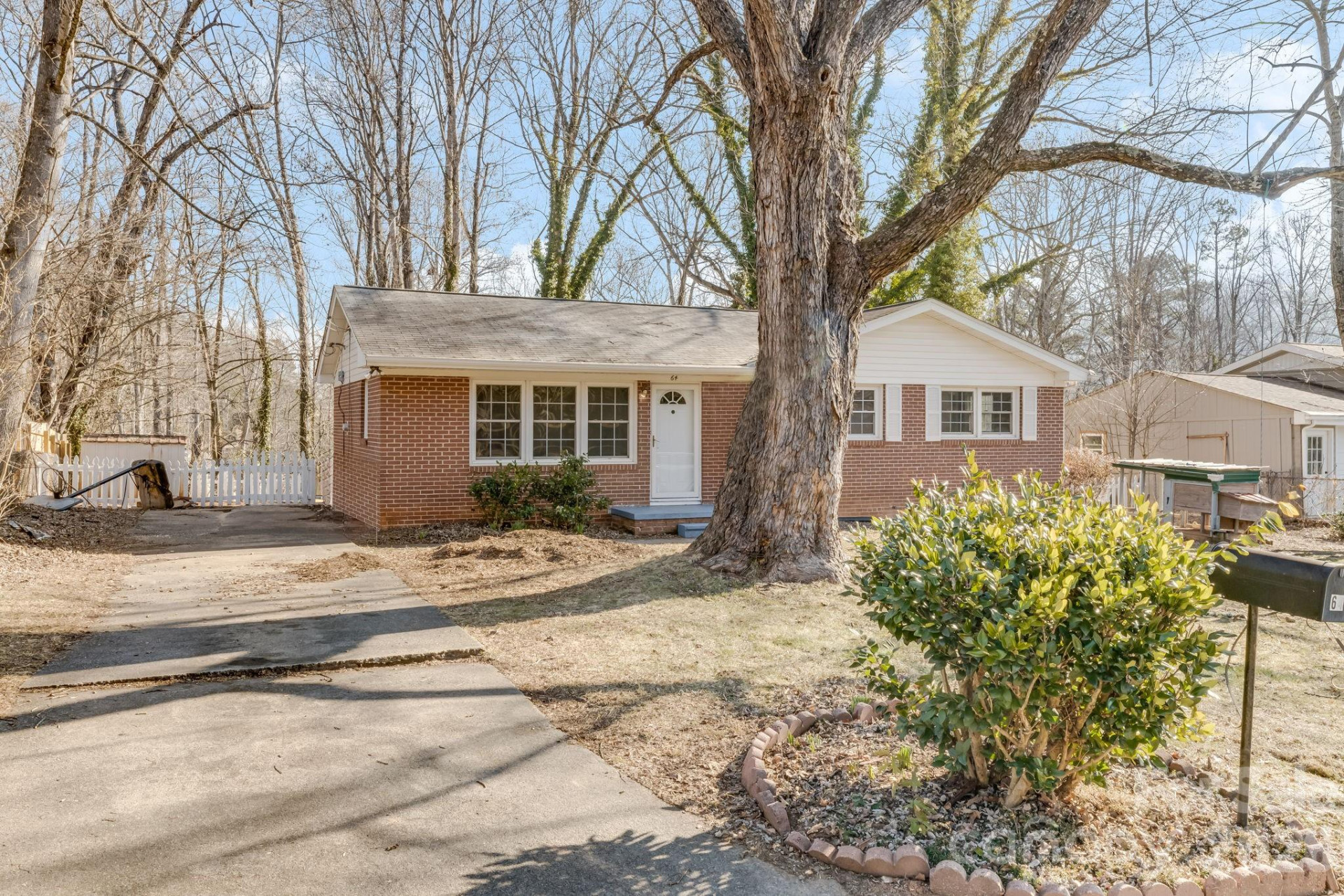 64 Pleasant Ridge Drive - Photo 3