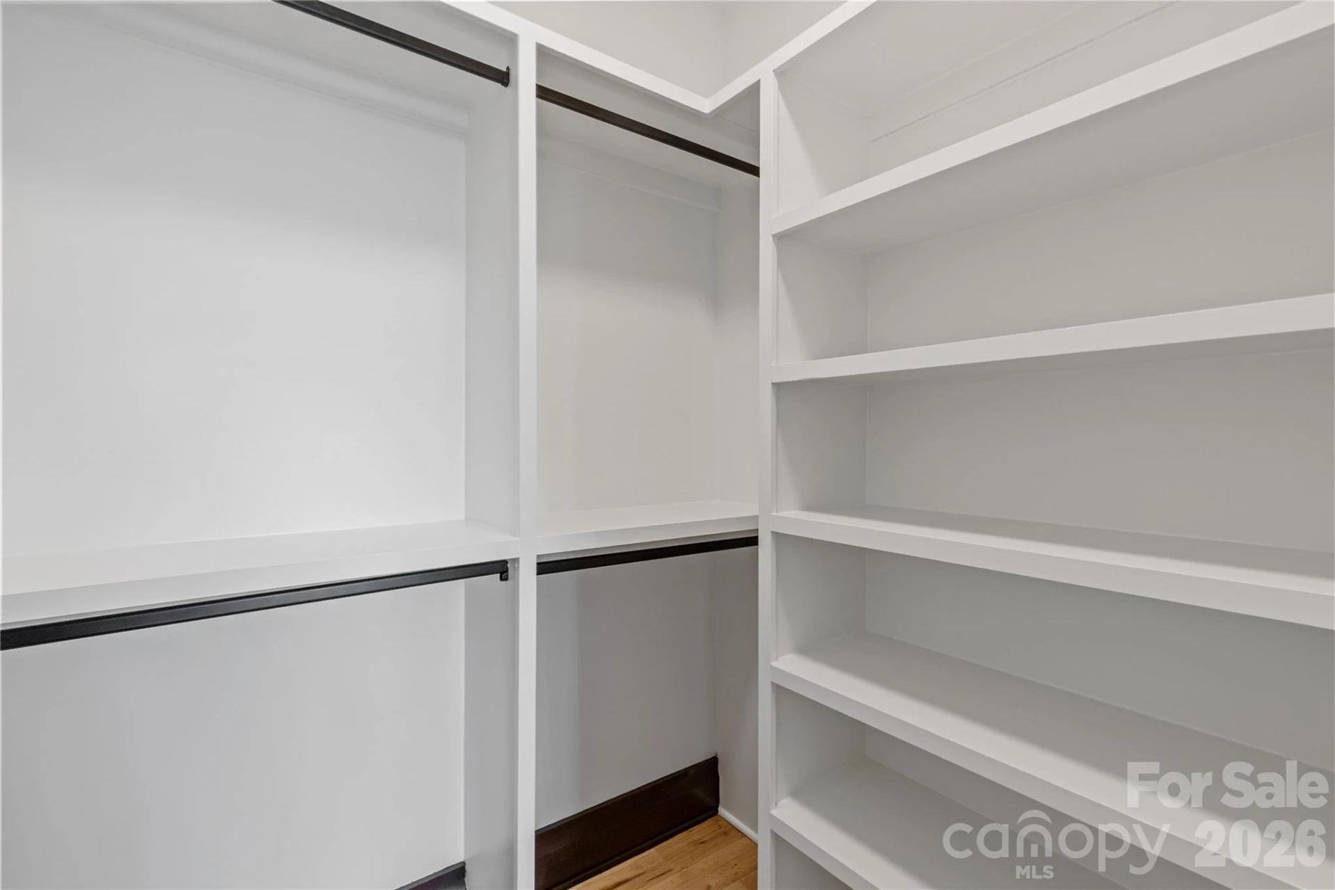 2117 LOMBARDY Circle - Photo 34