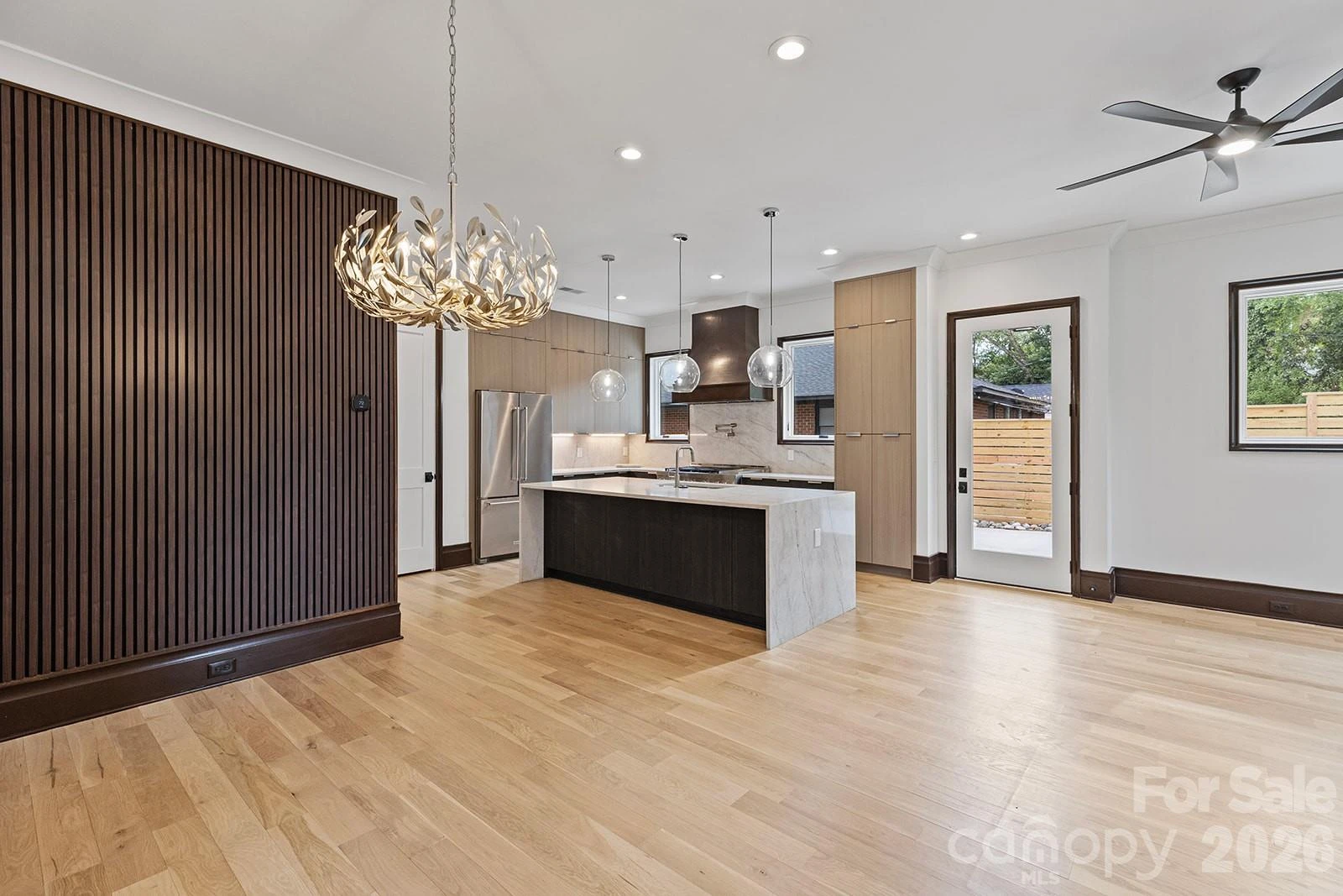 2117 LOMBARDY Circle - Photo 10