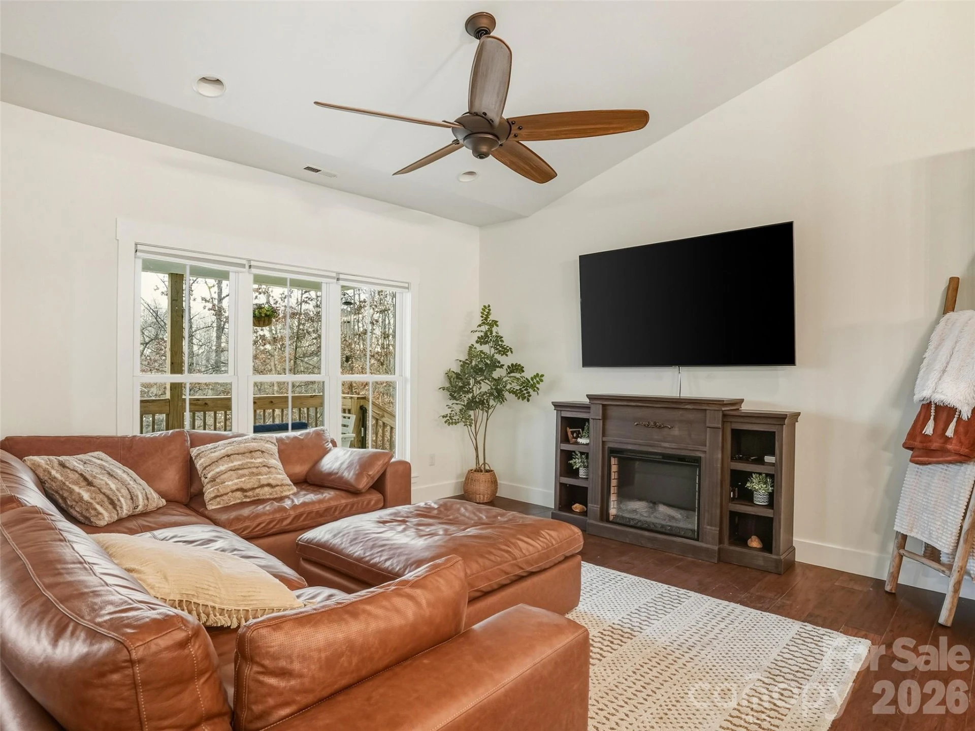 51 Leatherwood Drive - Photo 10