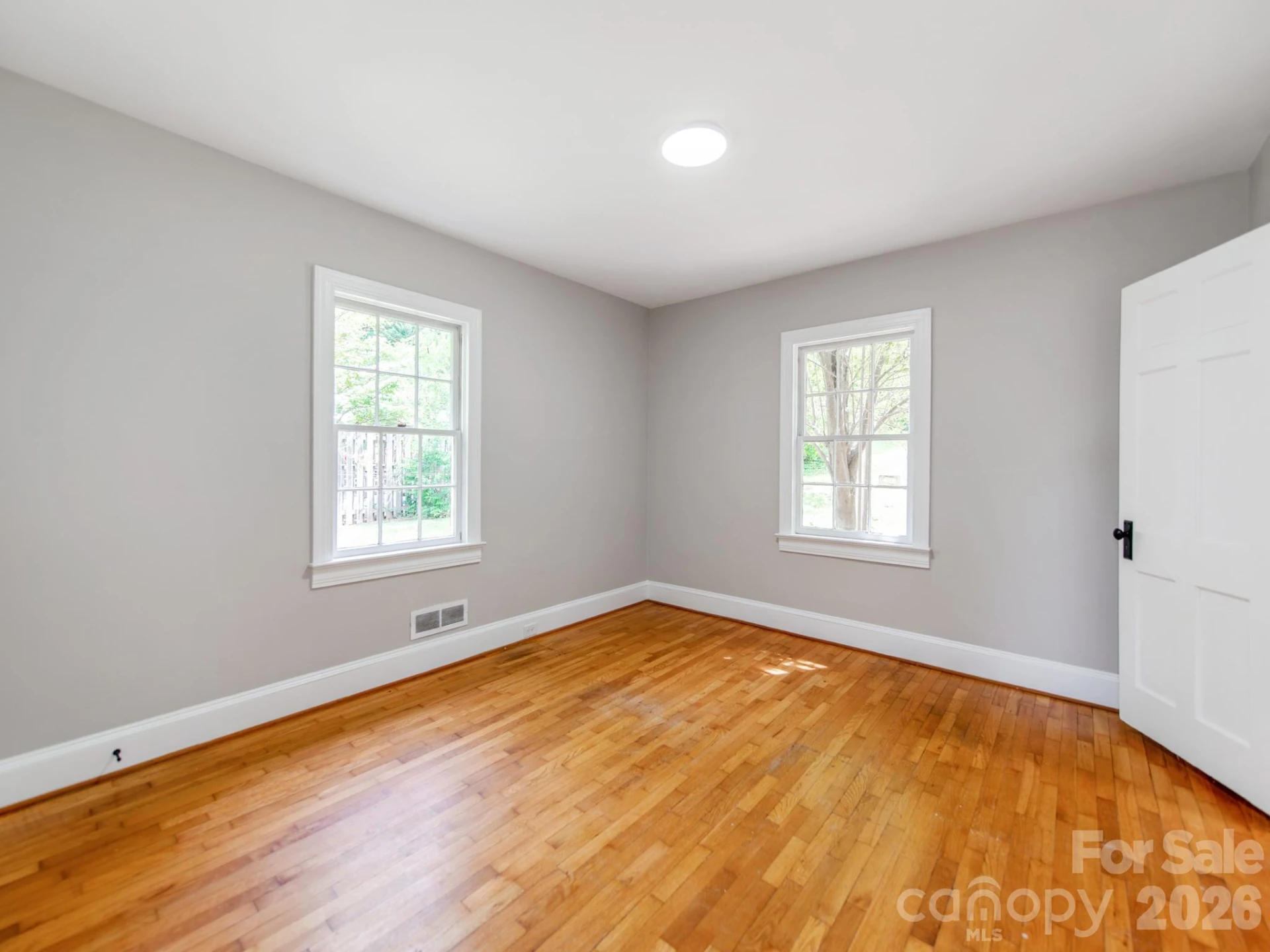113 Falls Street - Photo 11