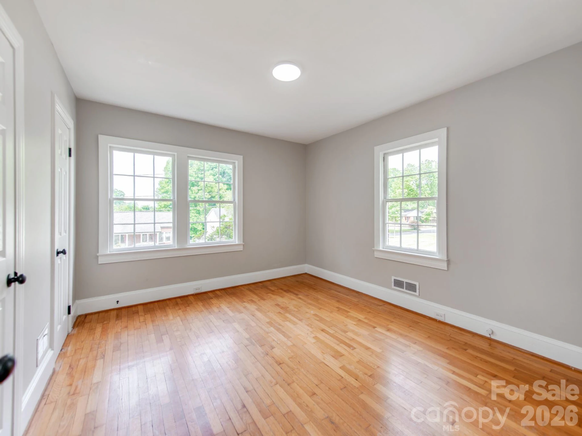 113 Falls Street - Photo 13