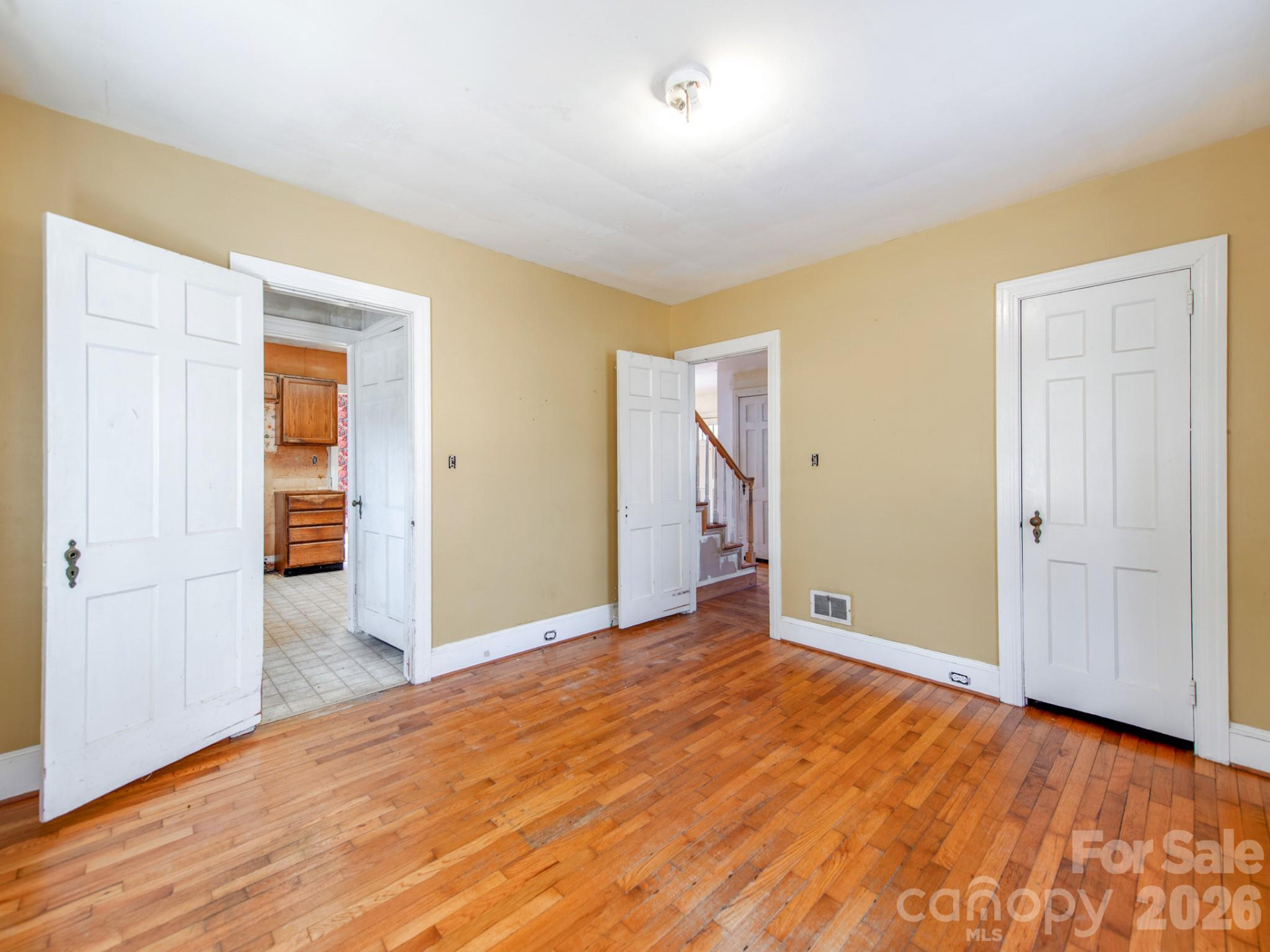 113 Falls Street - Photo 15