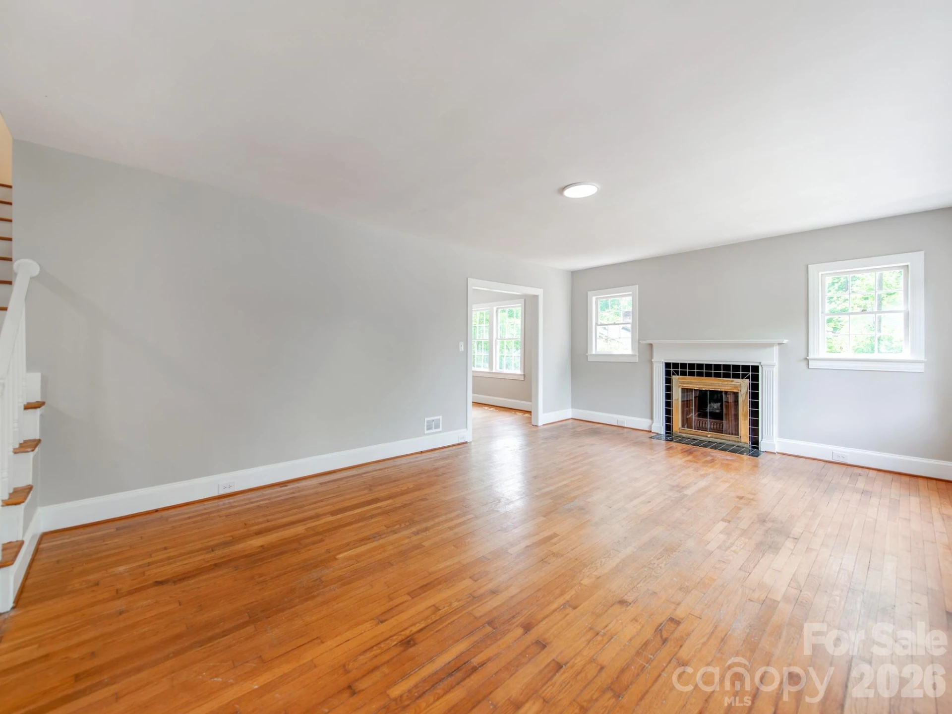113 Falls Street - Photo 4