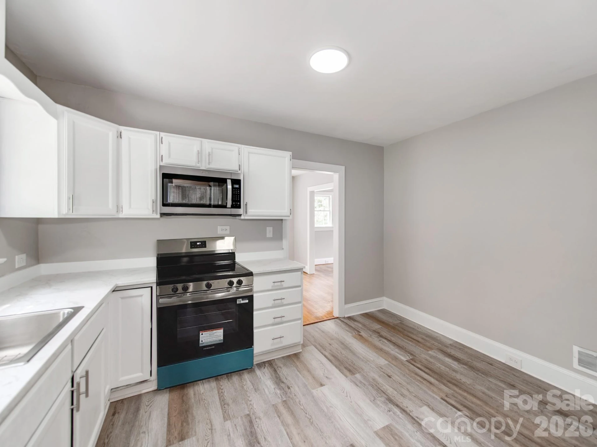 113 Falls Street - Photo 32