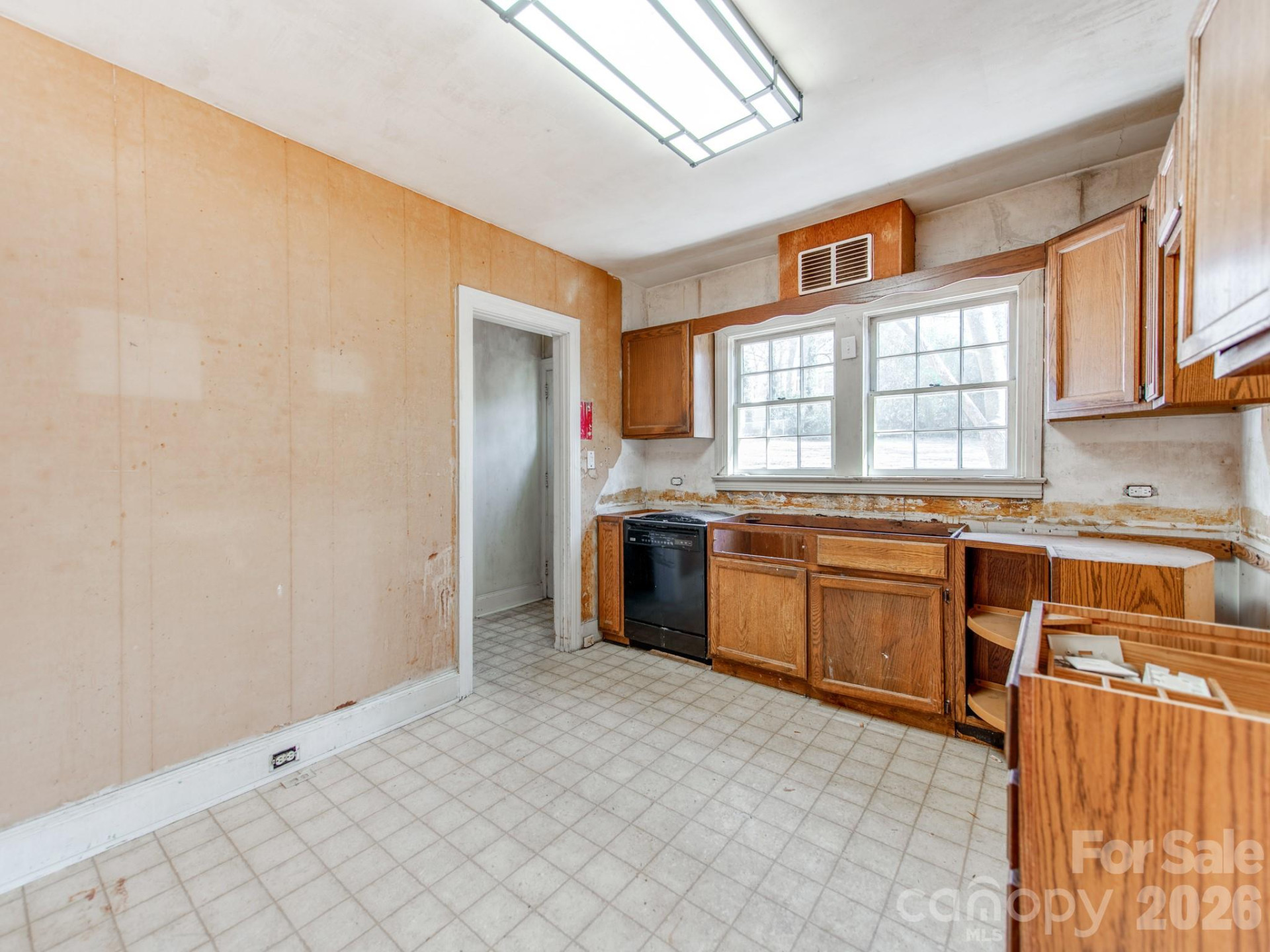 113 Falls Street - Photo 10