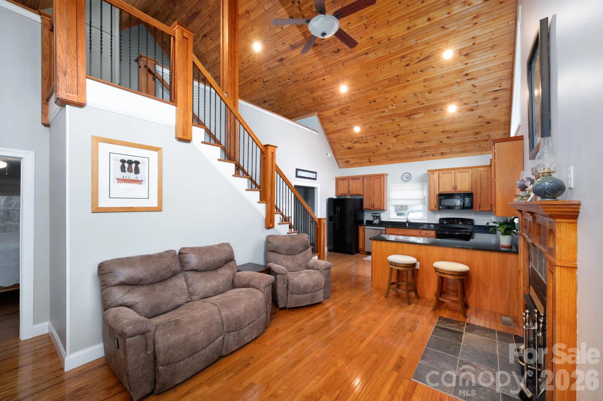 69 Heslar Way - Photo 11