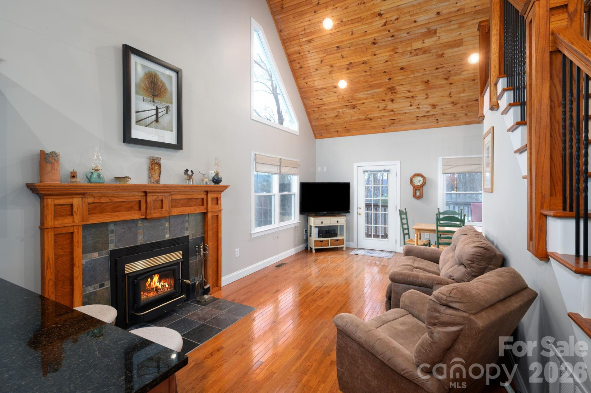 69 Heslar Way - Photo 12